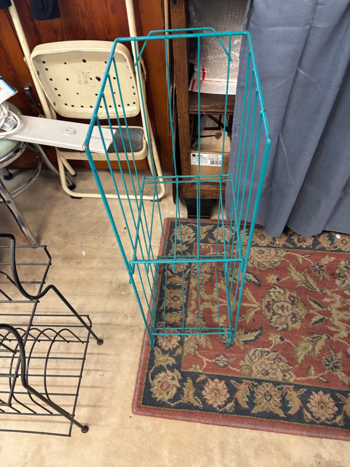  Teal Wire Rack