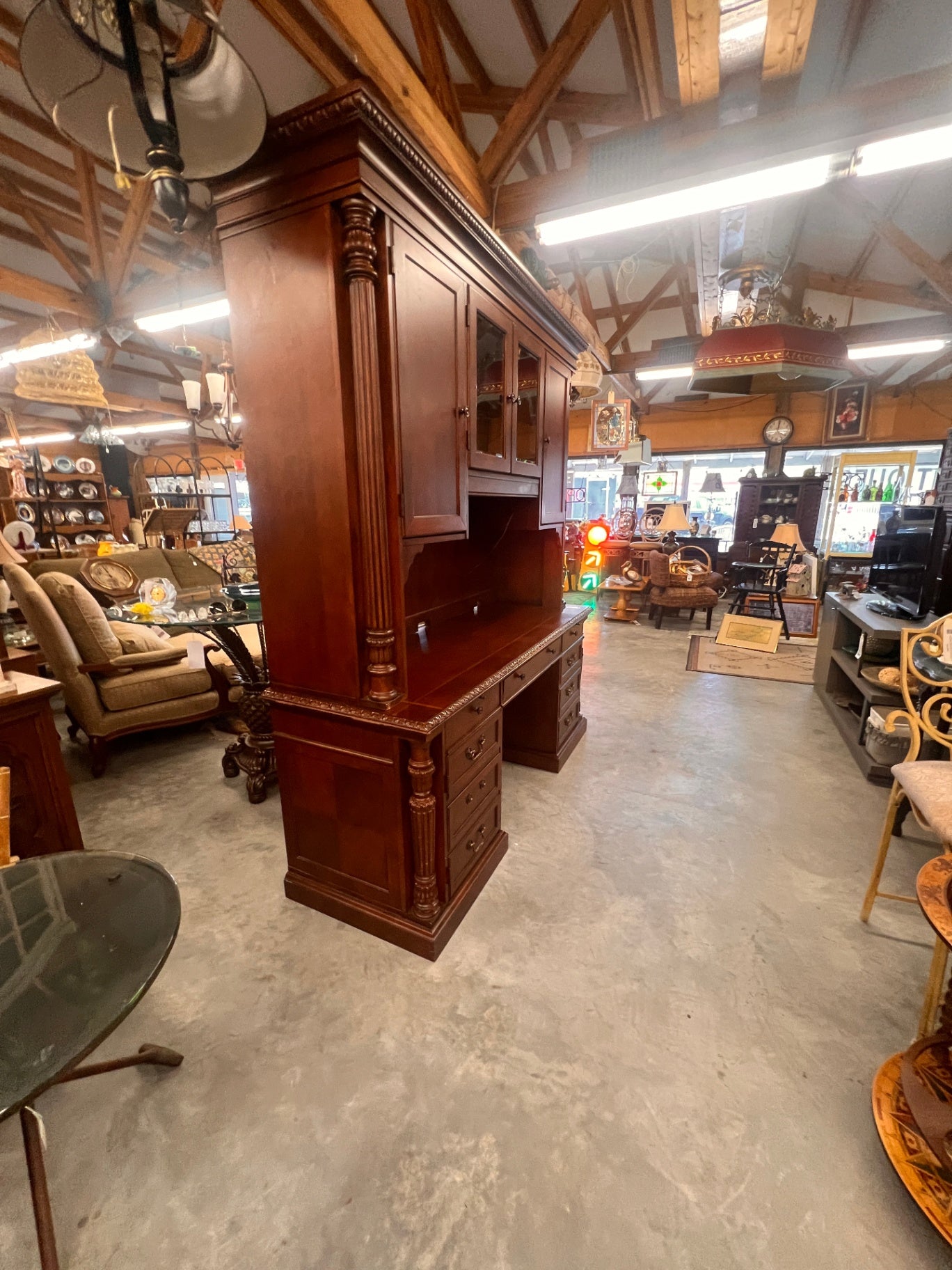 Hekman Traditional Executive Desk & Hutch – Cherry Finish Double Pedestal Office Suite