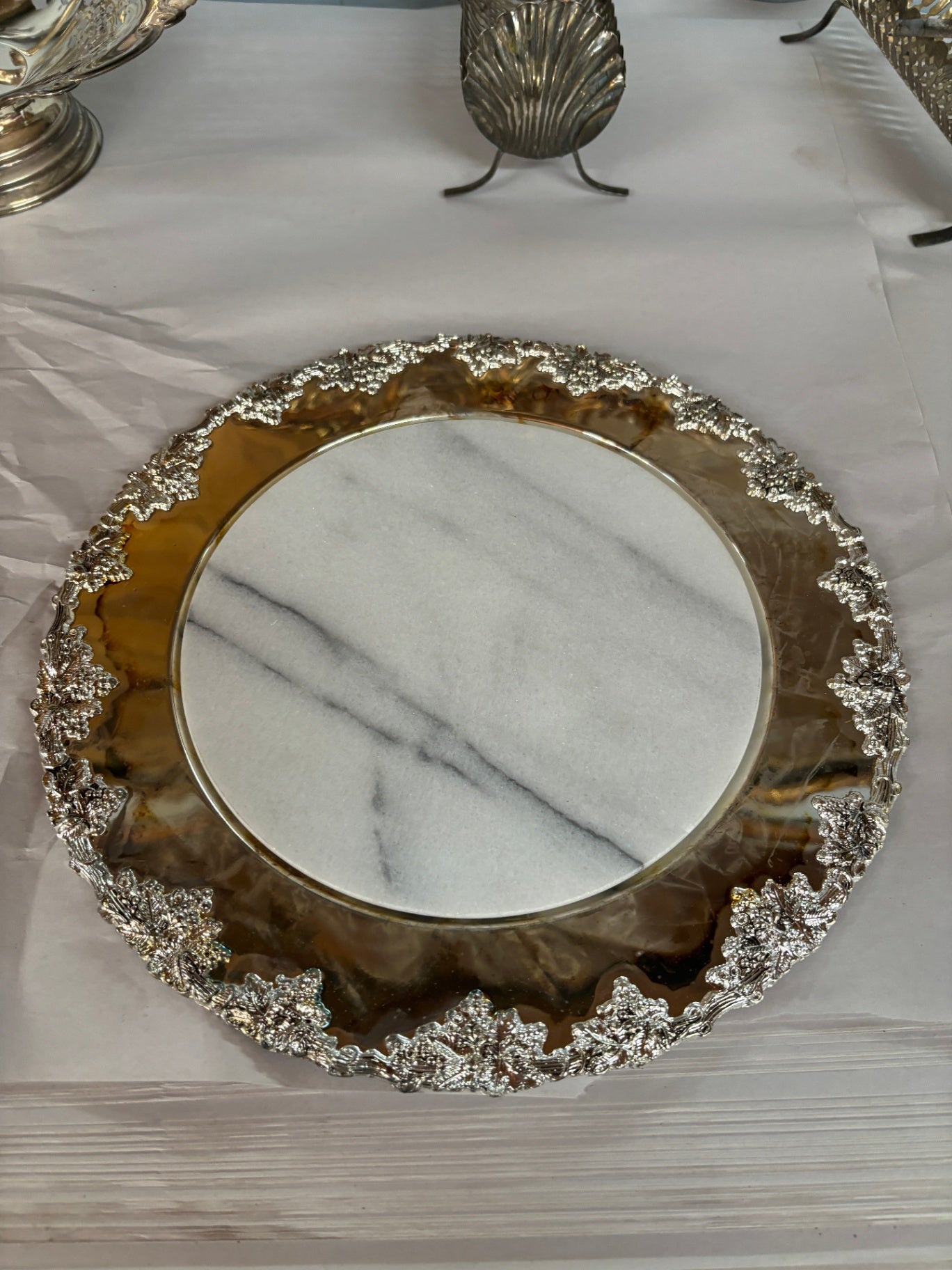  Godinger Serving Platter Features a White Marble Center Insert 
