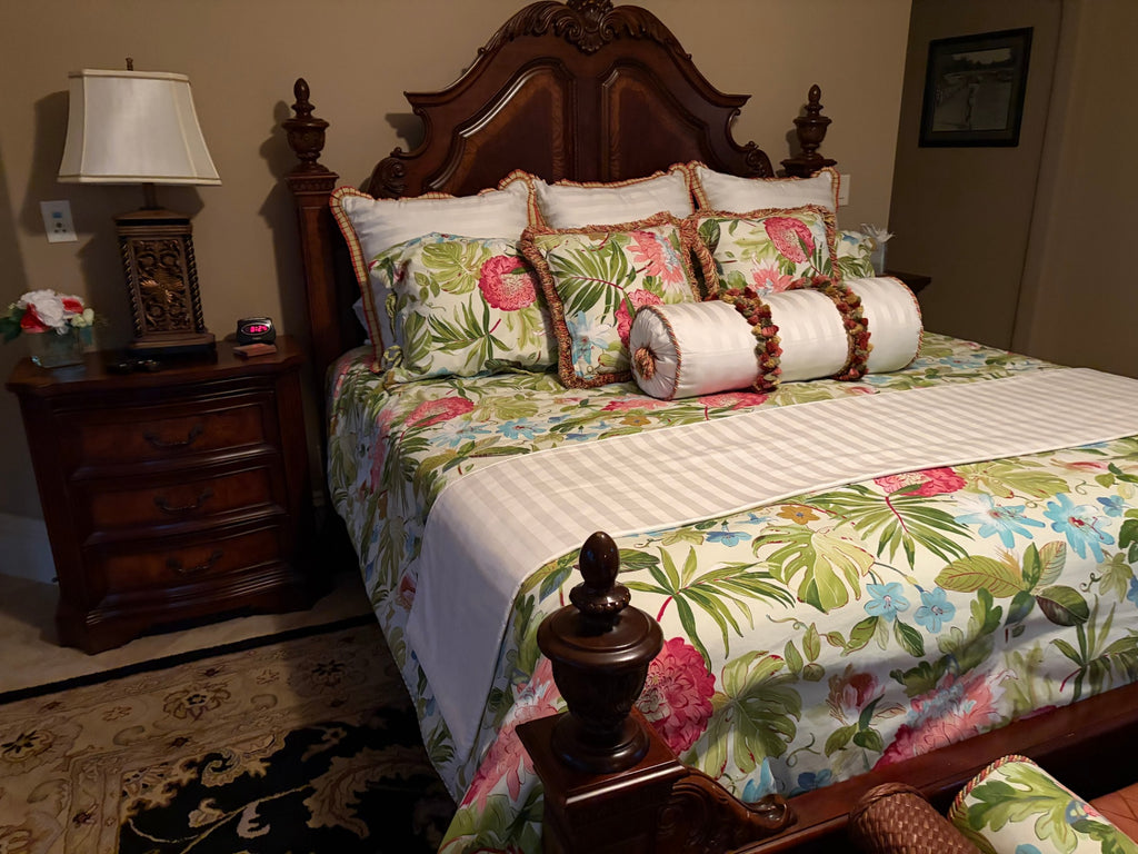 Luxury Old World King Bedroom Suite – Burl Wood European Style – Designer Quality