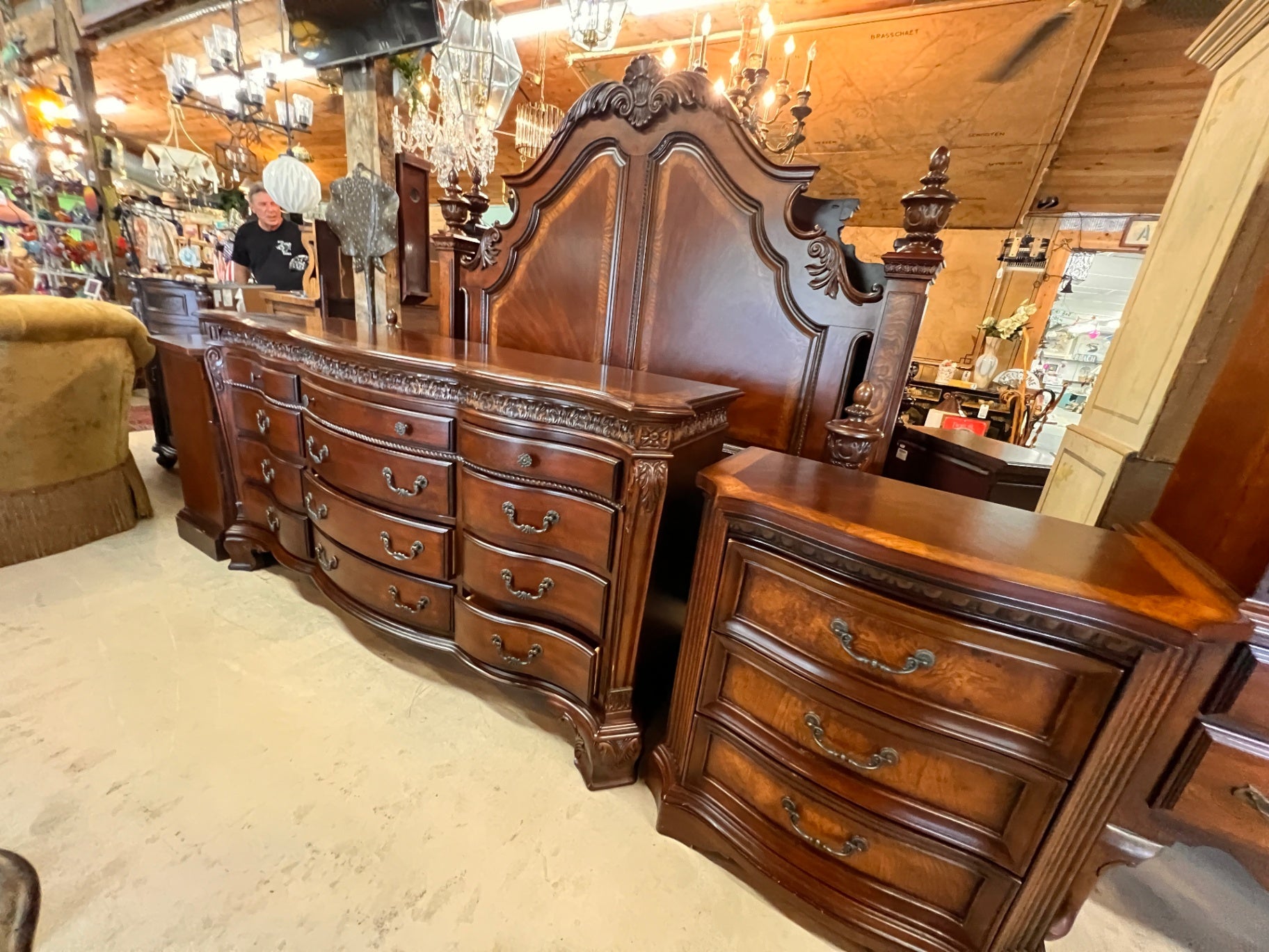 Luxury Old World King Bedroom Suite – Burl Wood European Style – Designer Quality