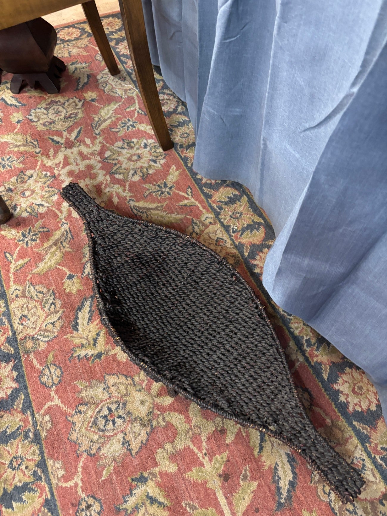 Vintage Handwoven Black Woven Leaf-Shaped Decorative Basket Tray