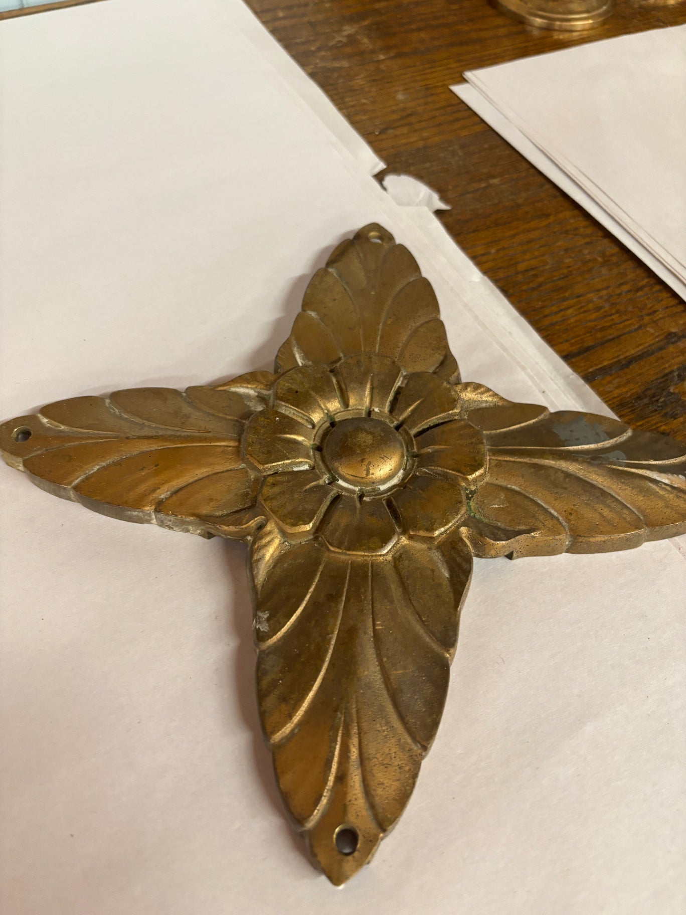 r Decorative Rosette Applique