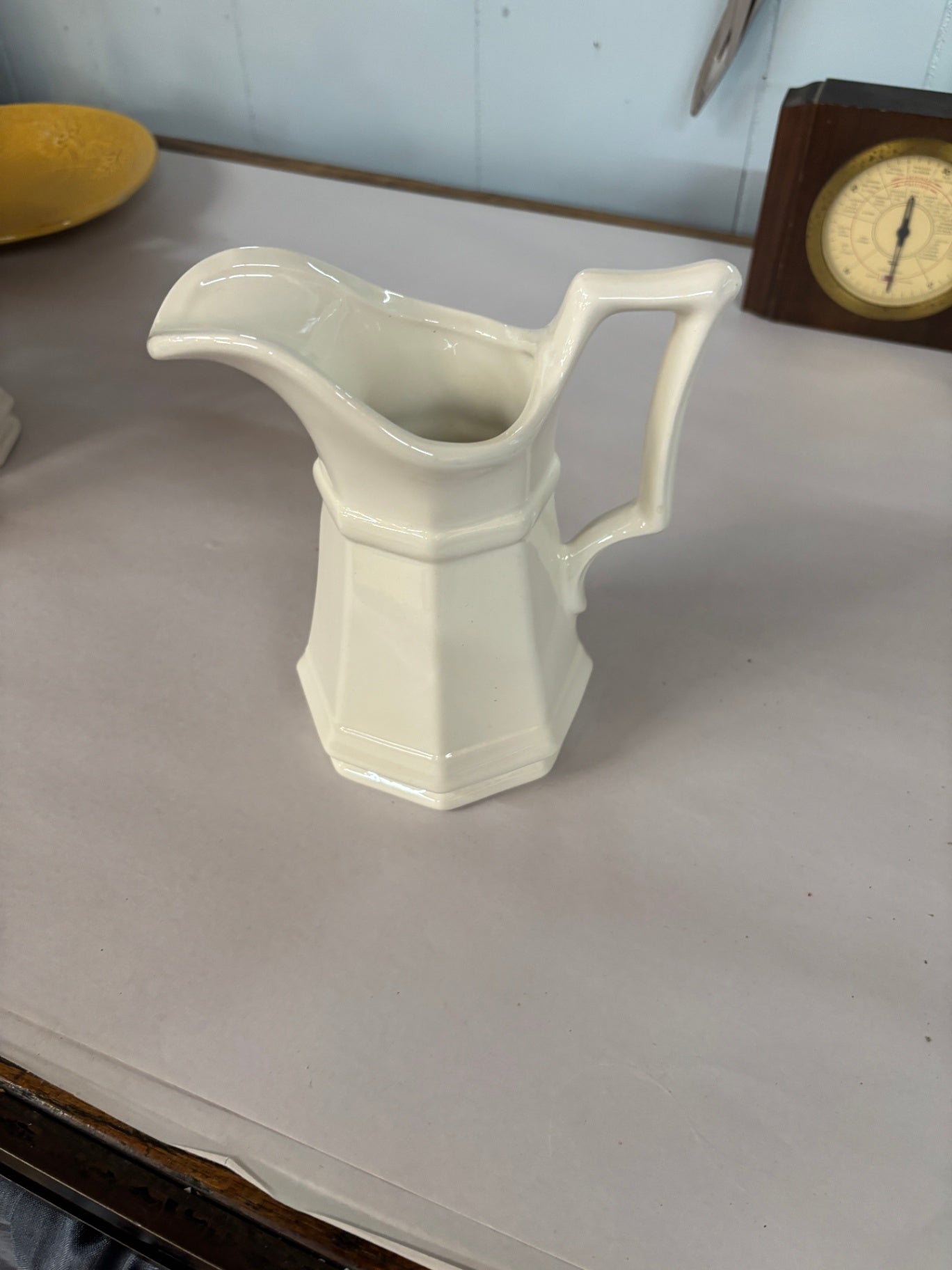 White Creamer