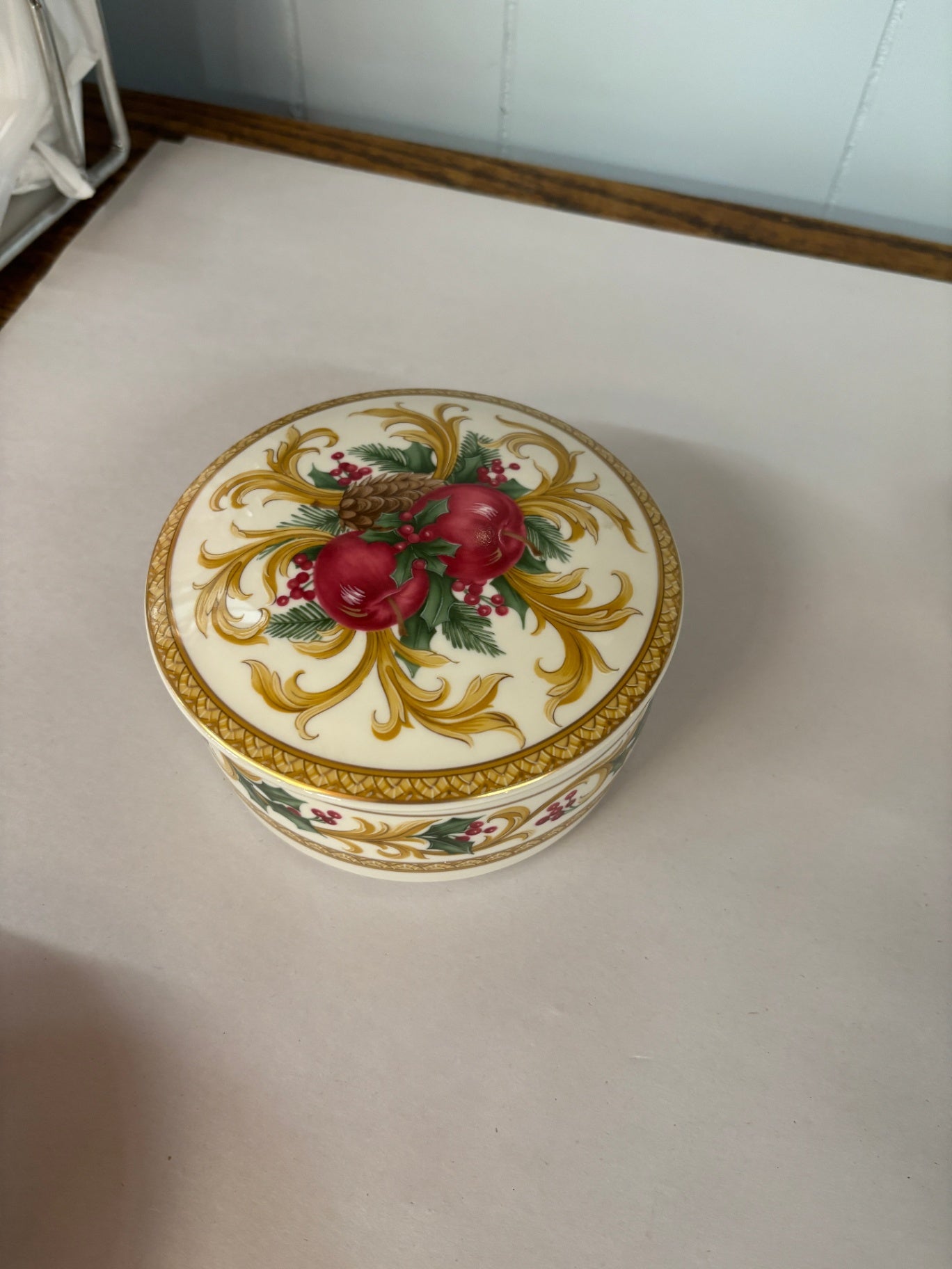 Mikasa Holiday Orchard Lidded Trinket Box Candy Dish Porcelain 4.75in
