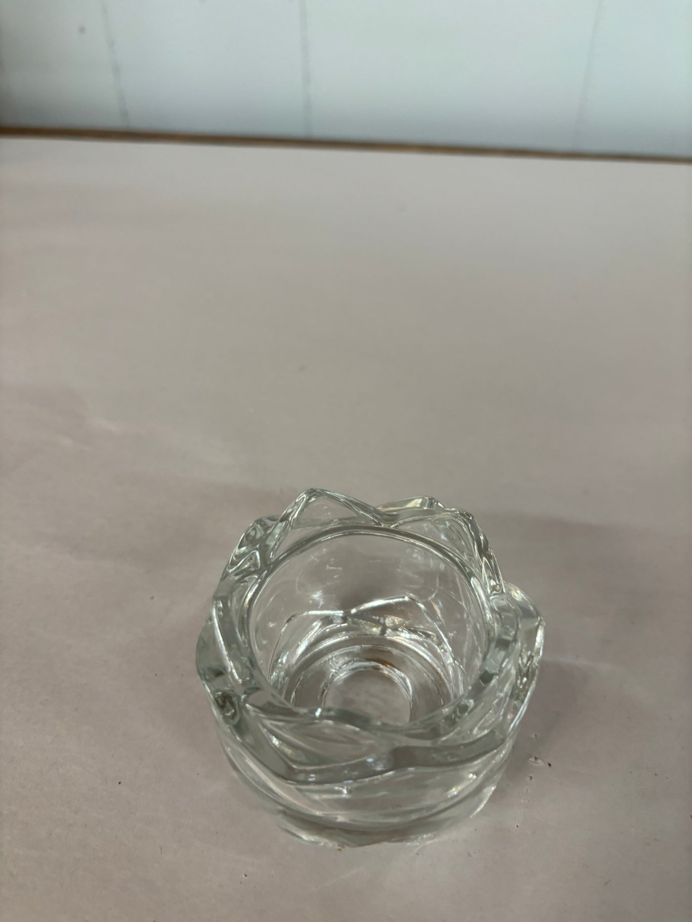 Voltive Holder