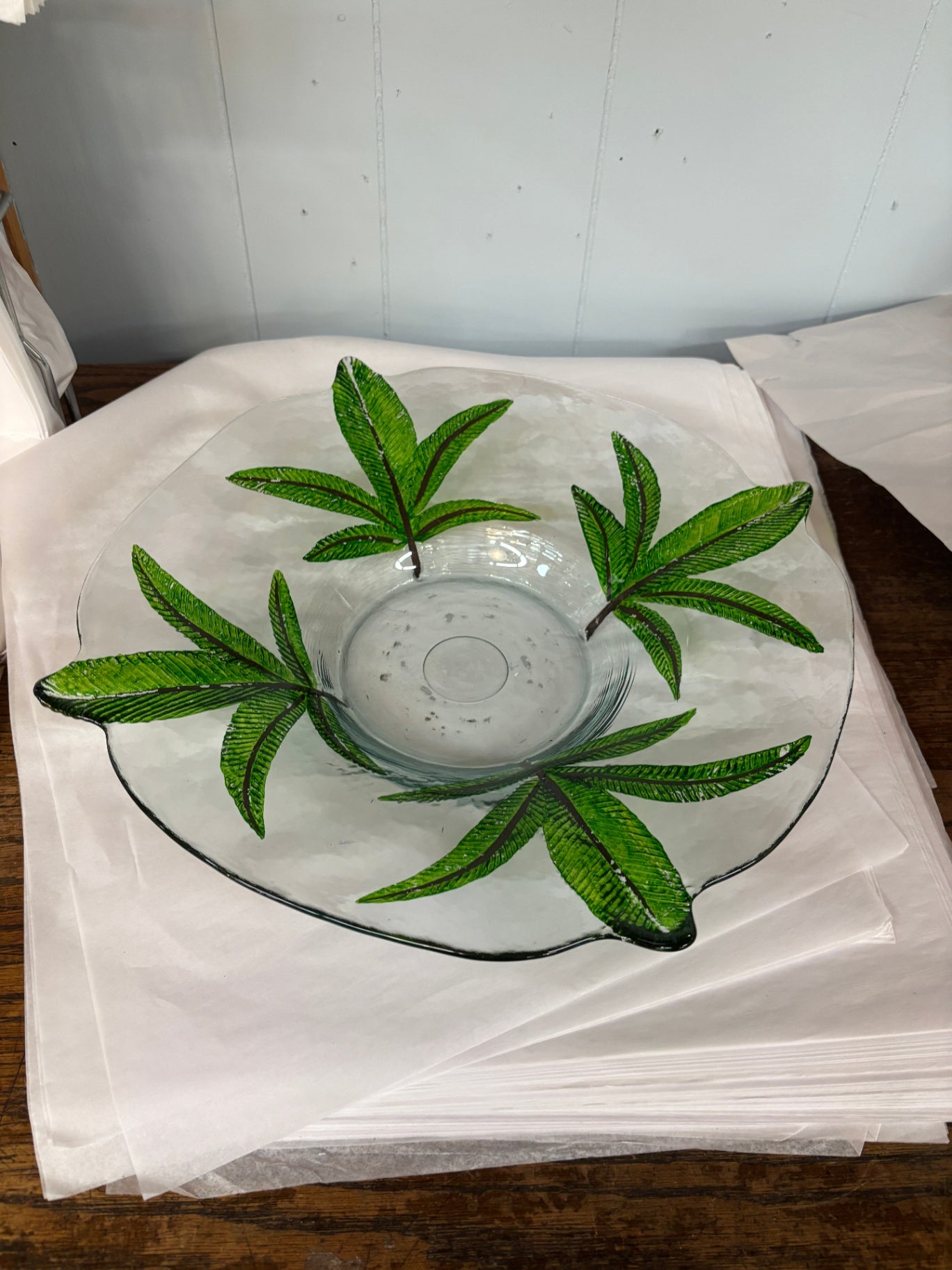 Vintage Hand-Painted Tropical Palm Leaf Art Glass Centerpiece Bowl