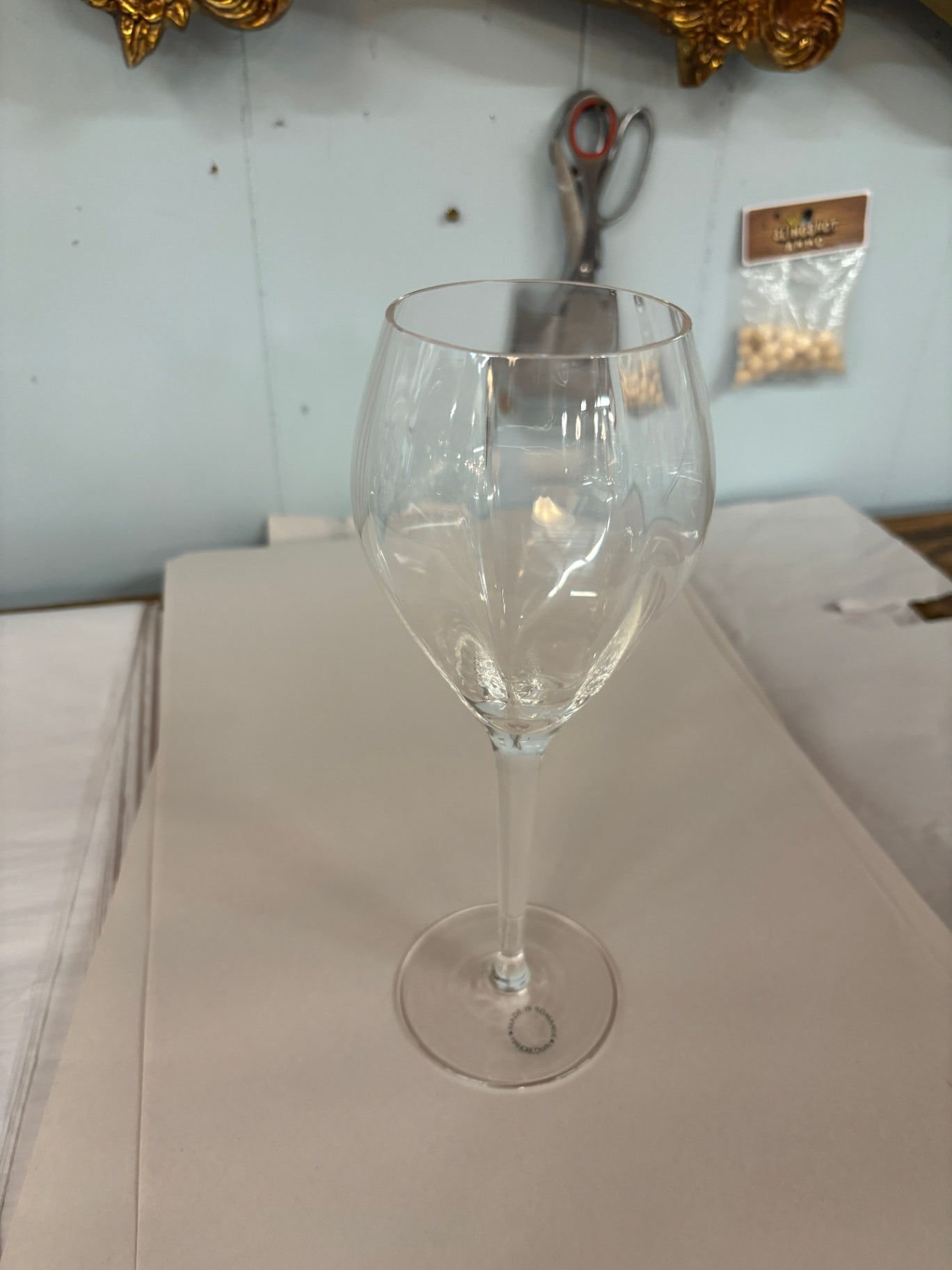 Hand Blown Romanian Crystal White Wine Glass with Optic Swirl Bowl