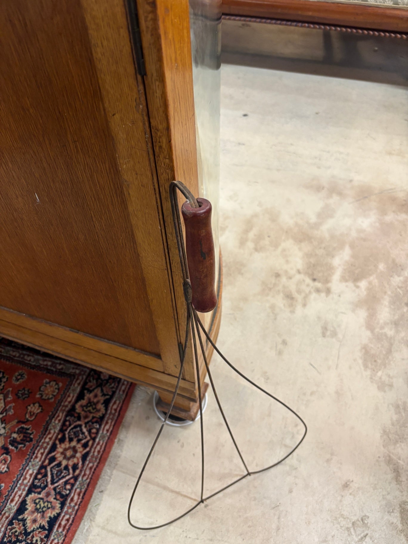 Vintage Twisted Wire Rug Beater Wood Handle 30 1/2" long 10 3/4" wide