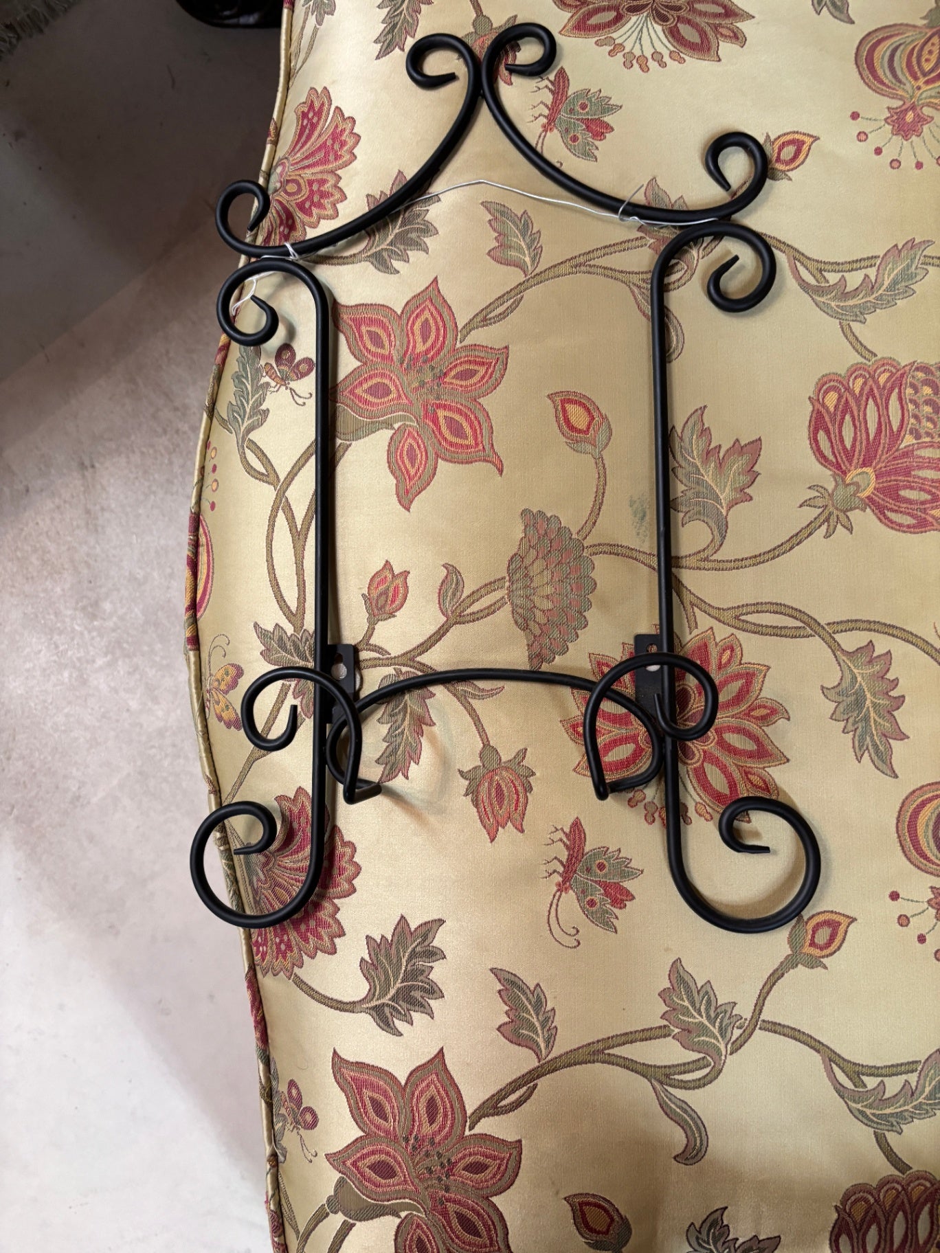 Wall Plate Holder 
