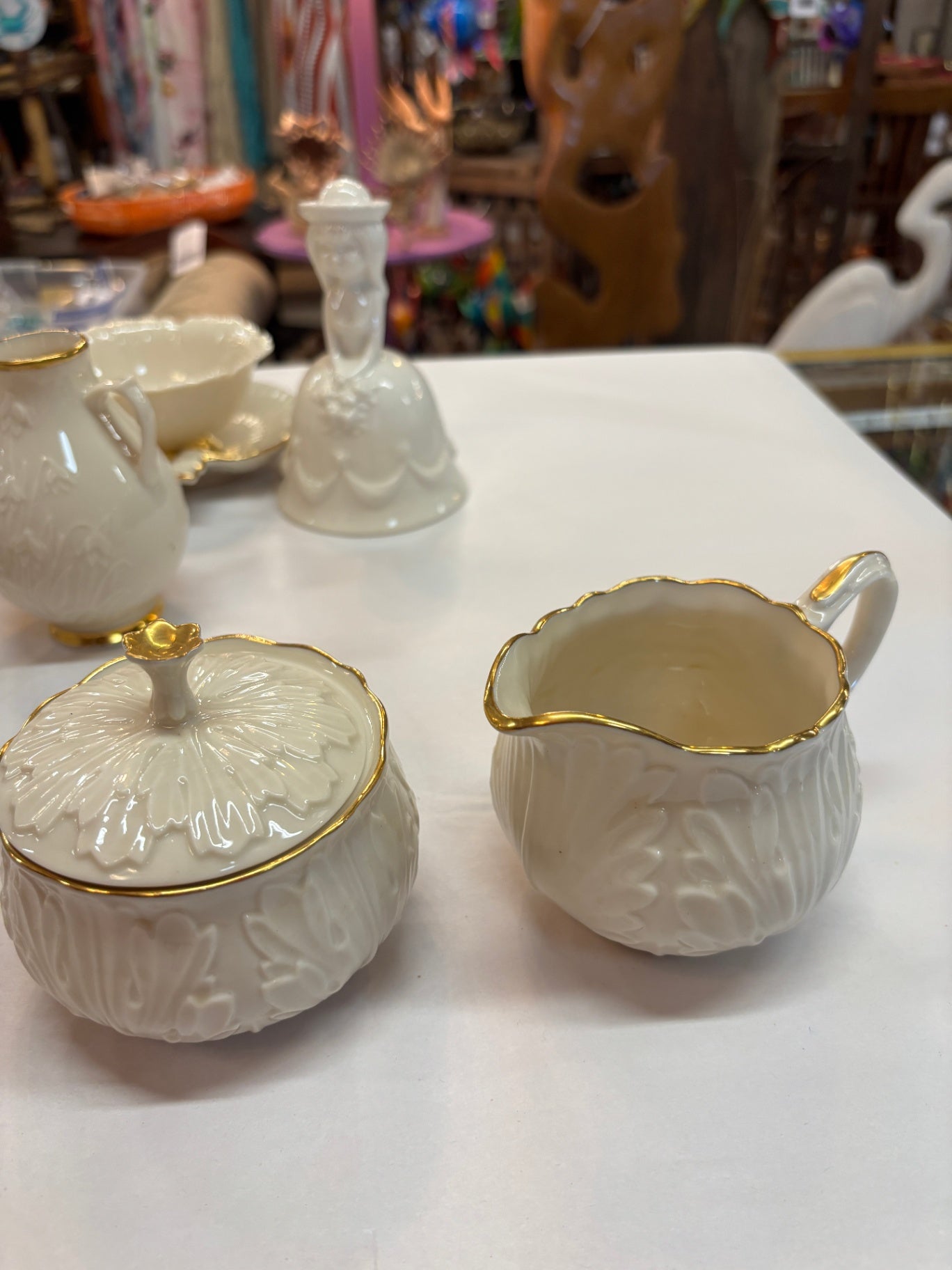 Lenox Wildwood 14K Gold Trim Leaf Embossed Creamer and Sugar w/ Lid Made in USA