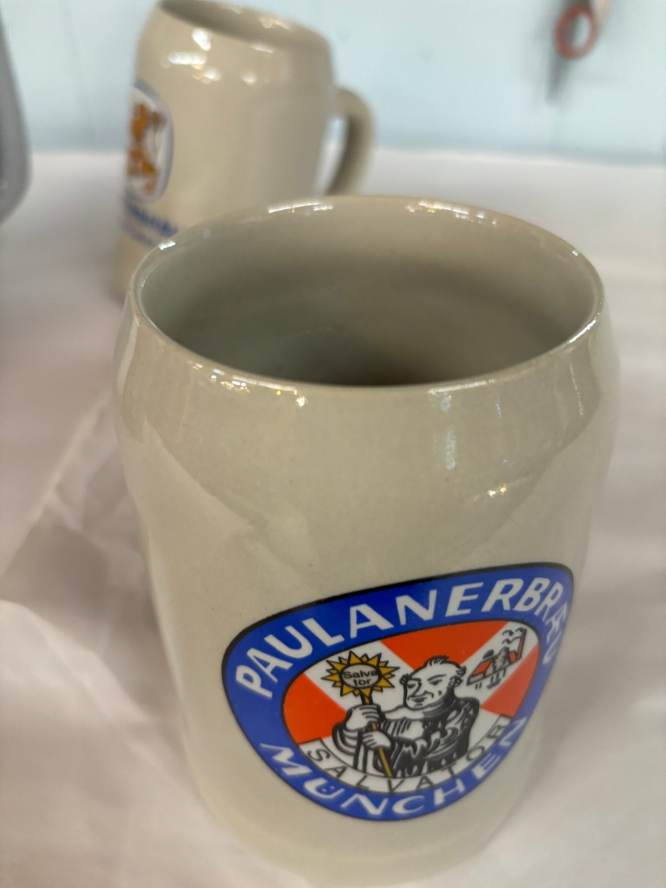 Paulanerbraeu Salvator München Beer Stein 0.5 Liter
