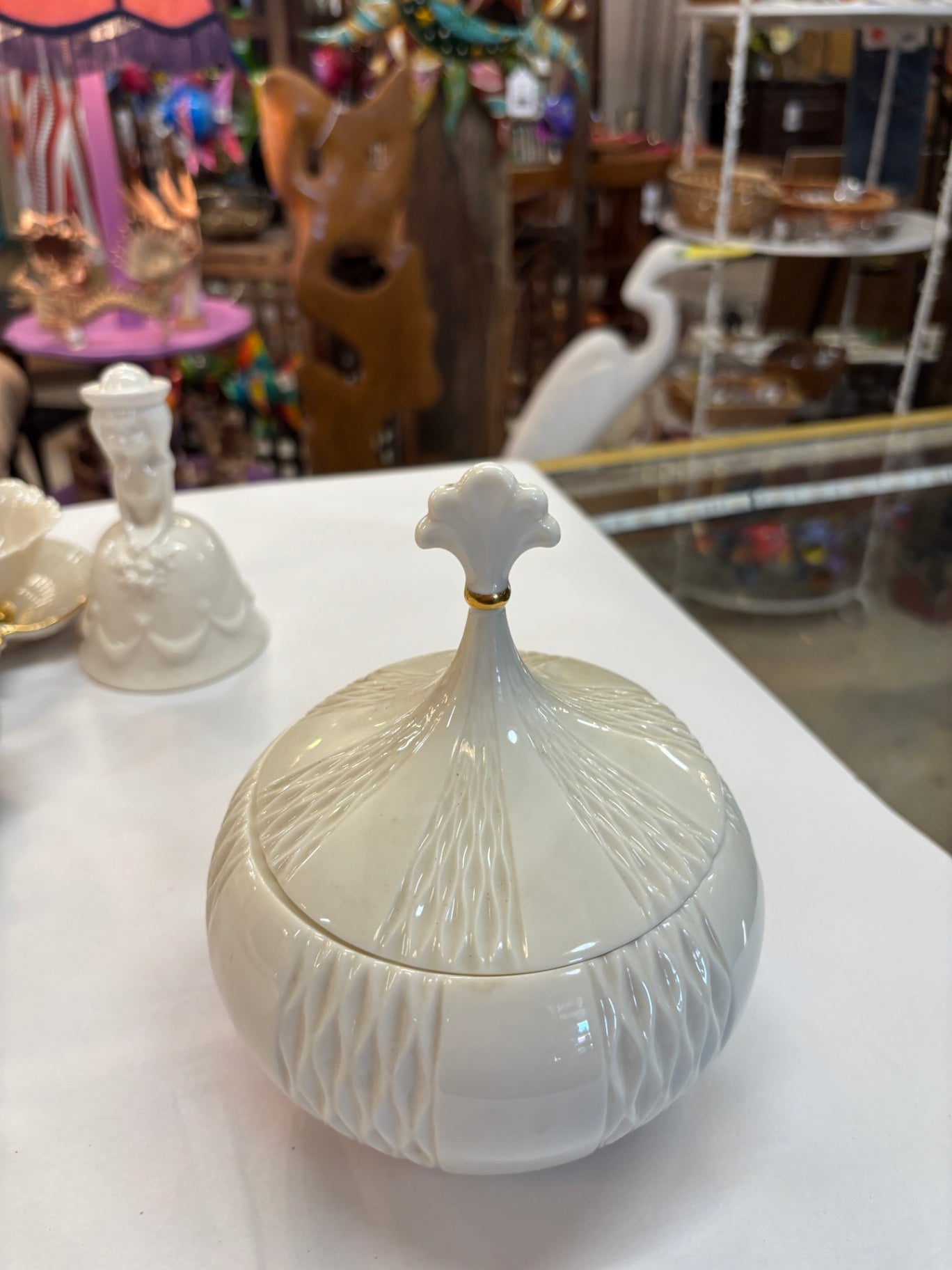 Lenox Covered Dresser or Powder Box, Hand Decorated With 24K Gold.