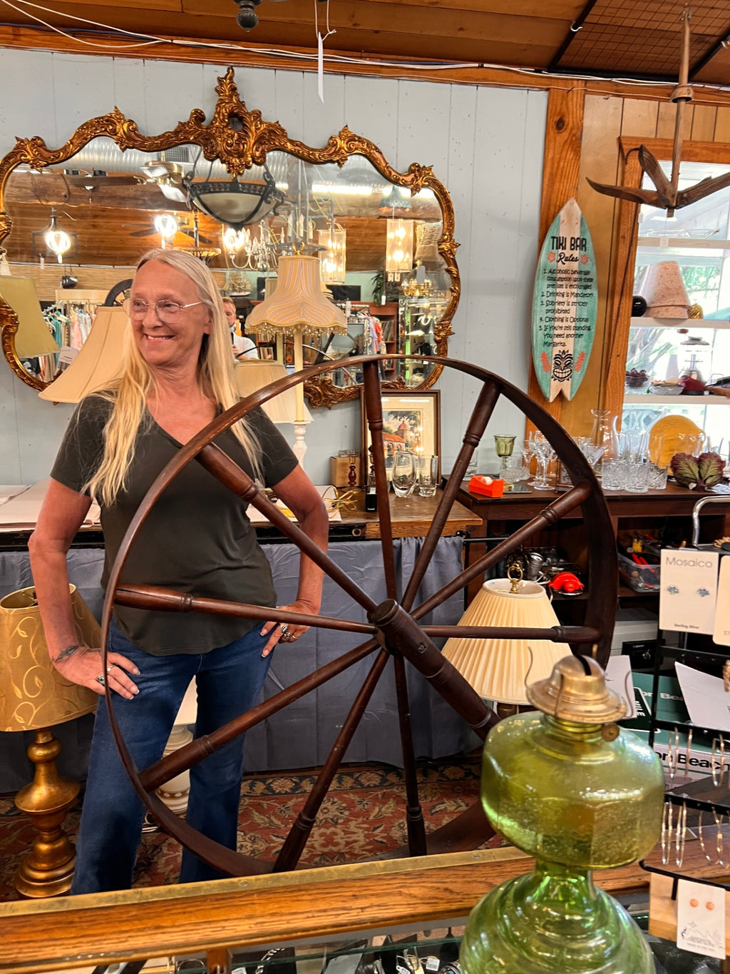 Monumental Antique Great Wheel Walking Wool Spinning Wheel – 19th Century Primitive Textile Tool