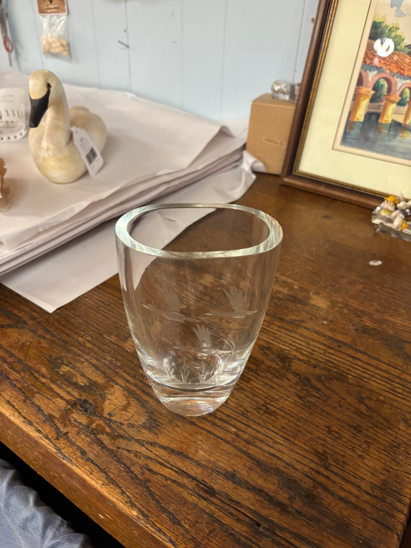 VINTAGE BEAUTIFUL TRIO OF FLYING GEESE ETCHED CRYSTAL GLASS VASE 5" x 4"