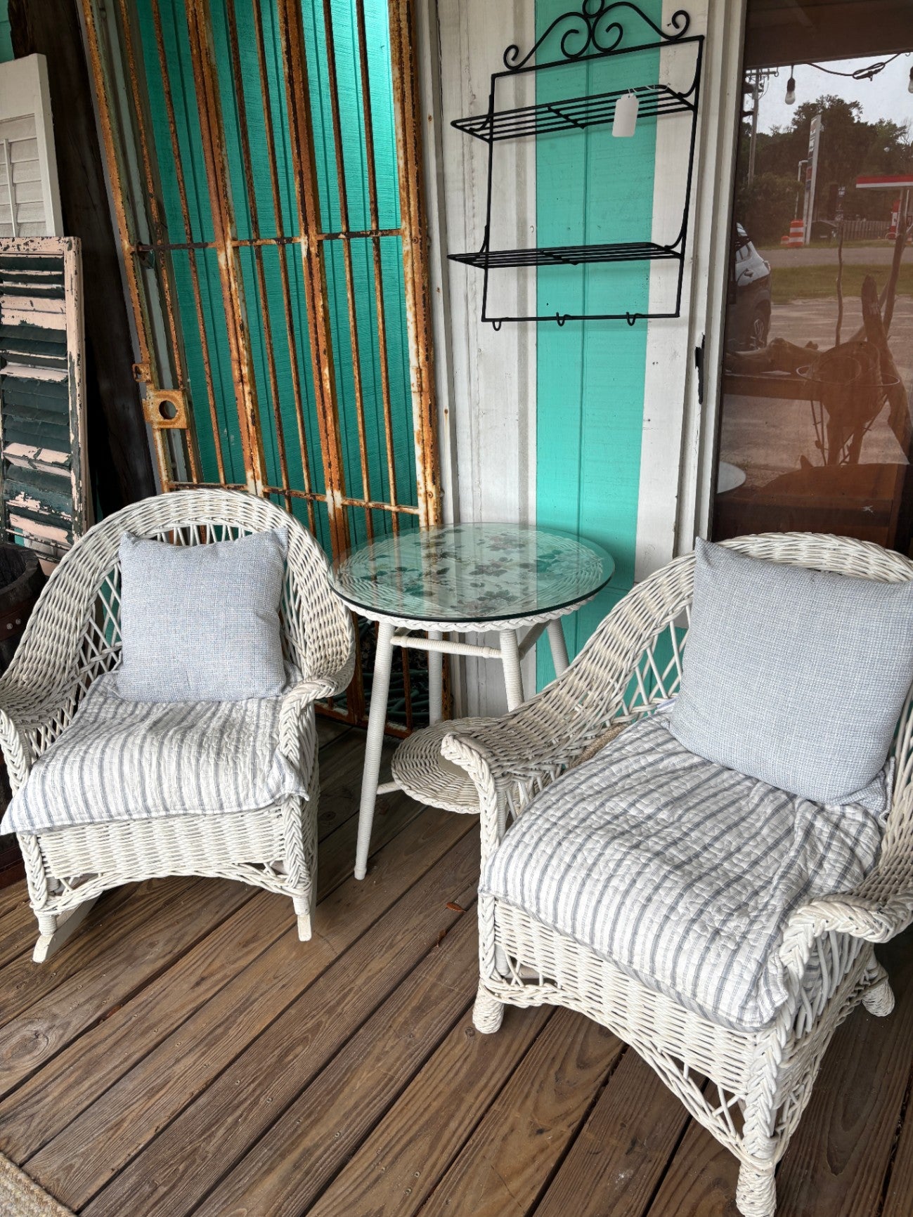 2 Wicker Chairs and Side Table