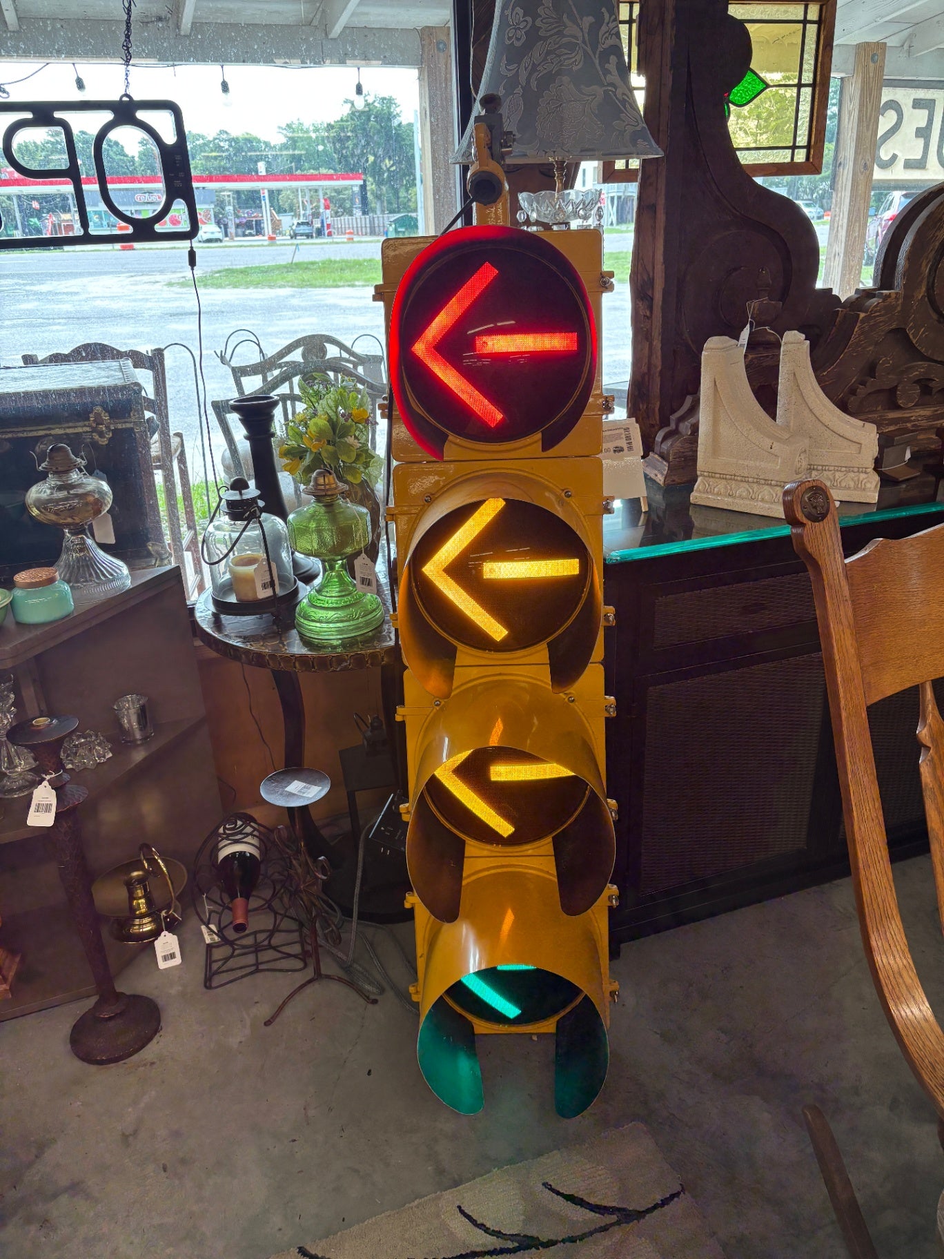  Vintage 4-Section Traffic Signal With Arrow :enses,