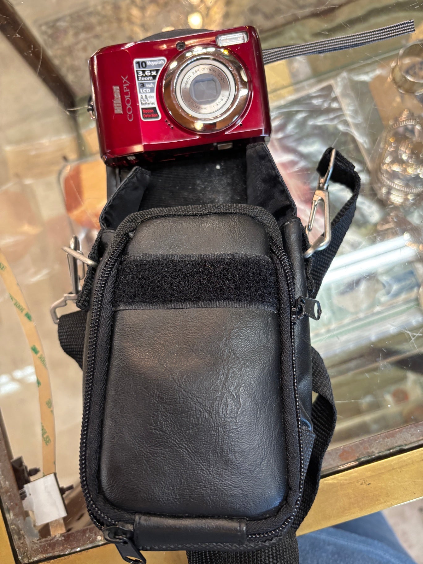 Nikon COOLPIX L20 10MP Red Digital Camera – 3.6x Zoom – Case