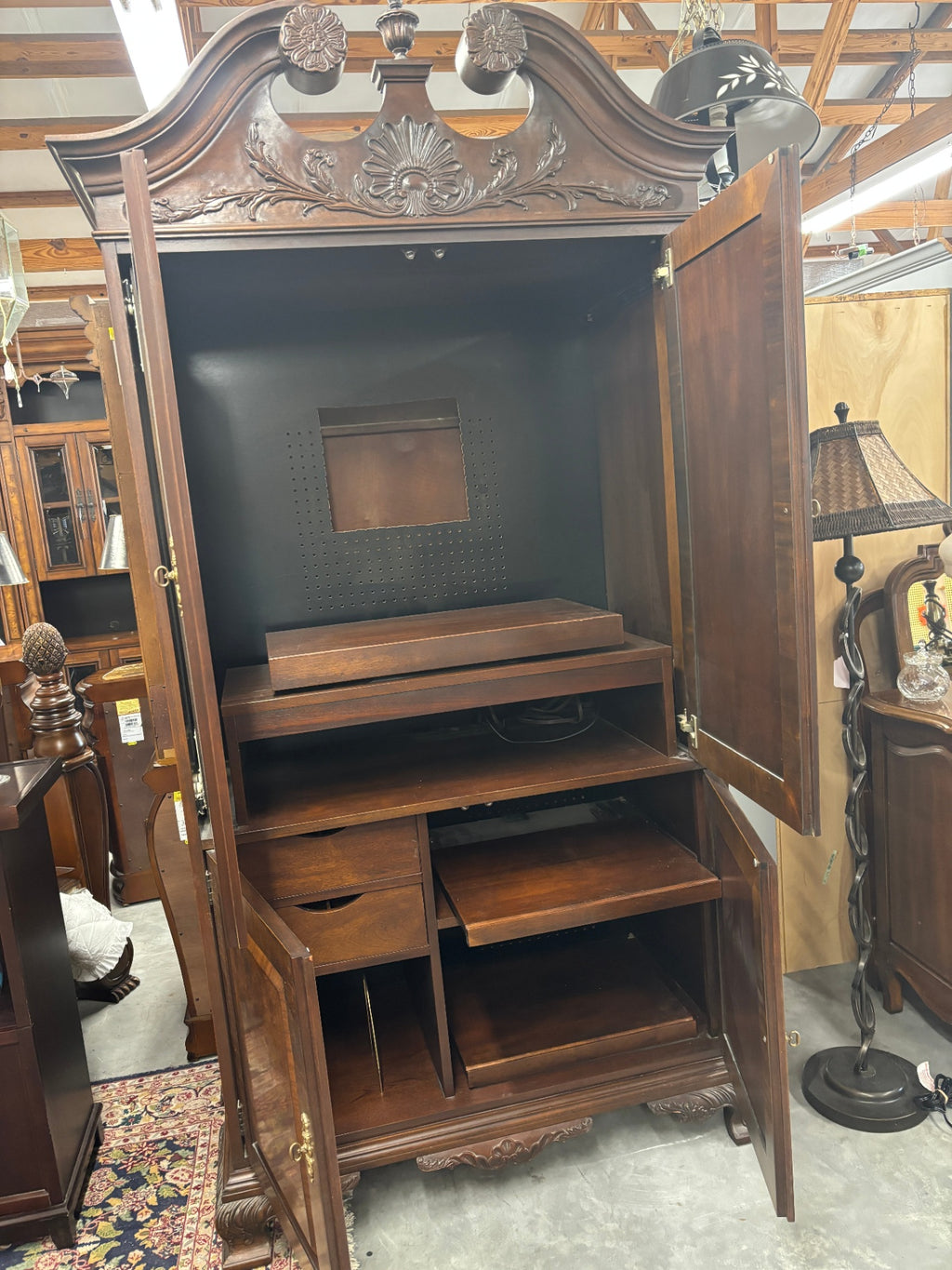 Hekman Furniture entertainment armoire / media cabinet
