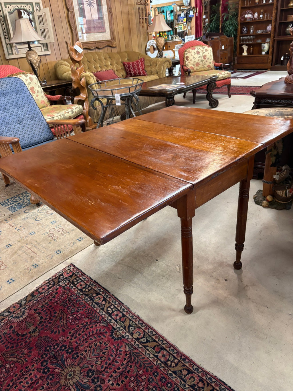 Antique Federal-Style Mahogany Drop-Leaf Dining Table with Drawer