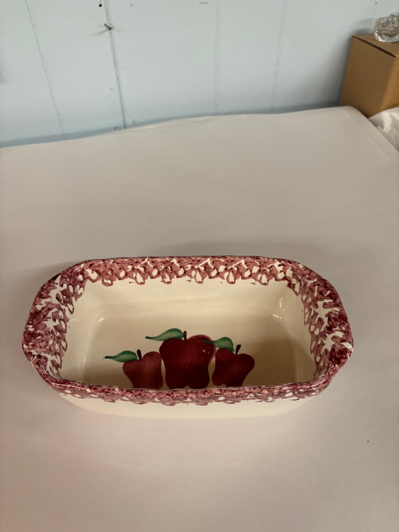  NEHER POTTERY 1995 RECTANGULAR BAKING PAN RED GLAZE SPONGEWARE w/ APPLES