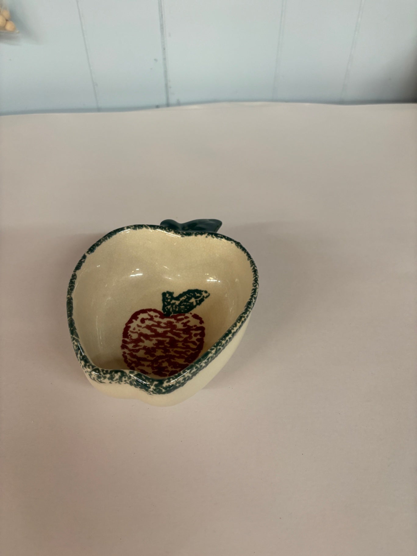 Vtg RED APPLE Shape Green SPONGEWARE Pottery Appetizer/Dip Bowl