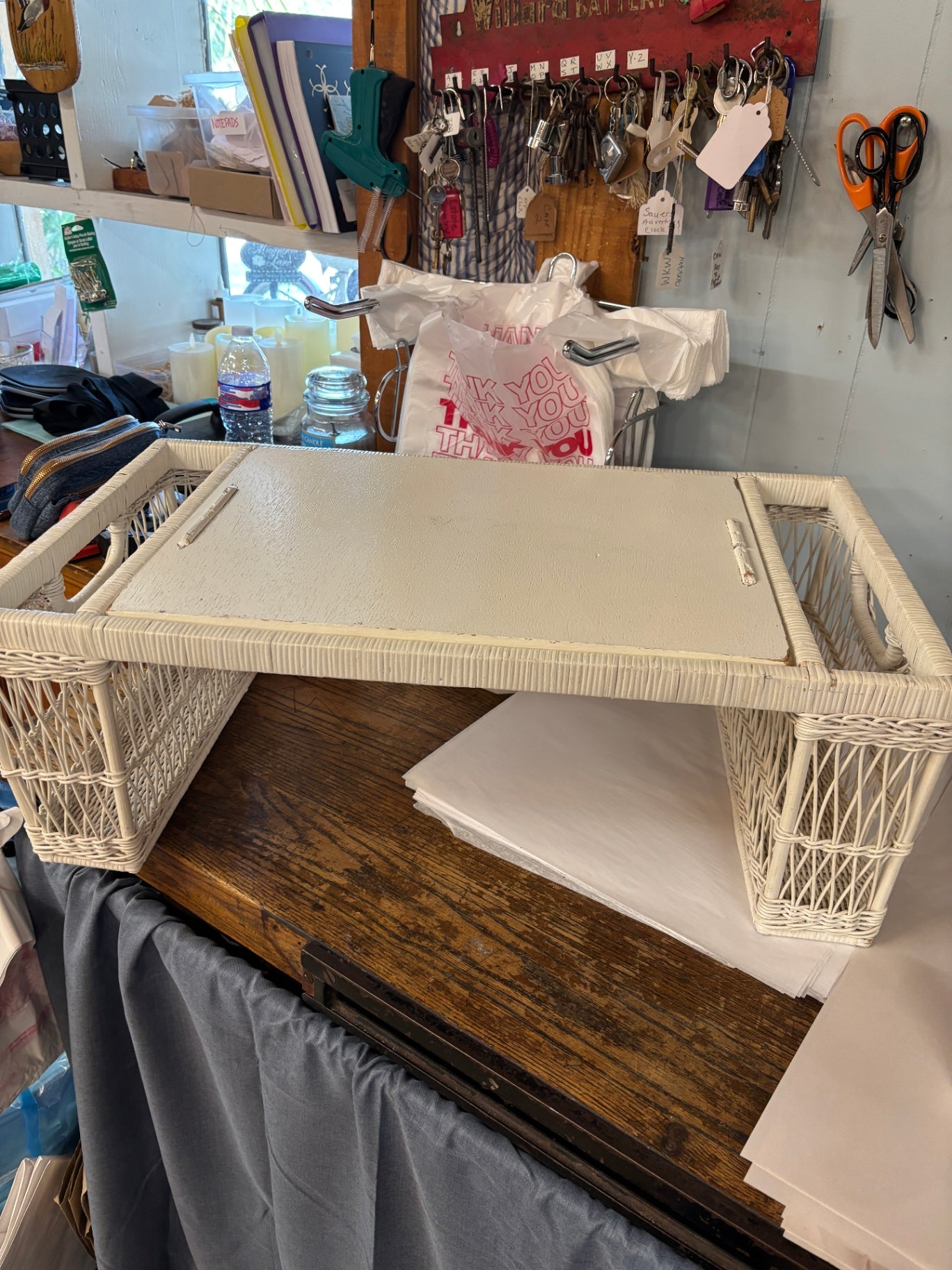 Vintage White Wicker Breakfast Tray Large with Tray & Pockets