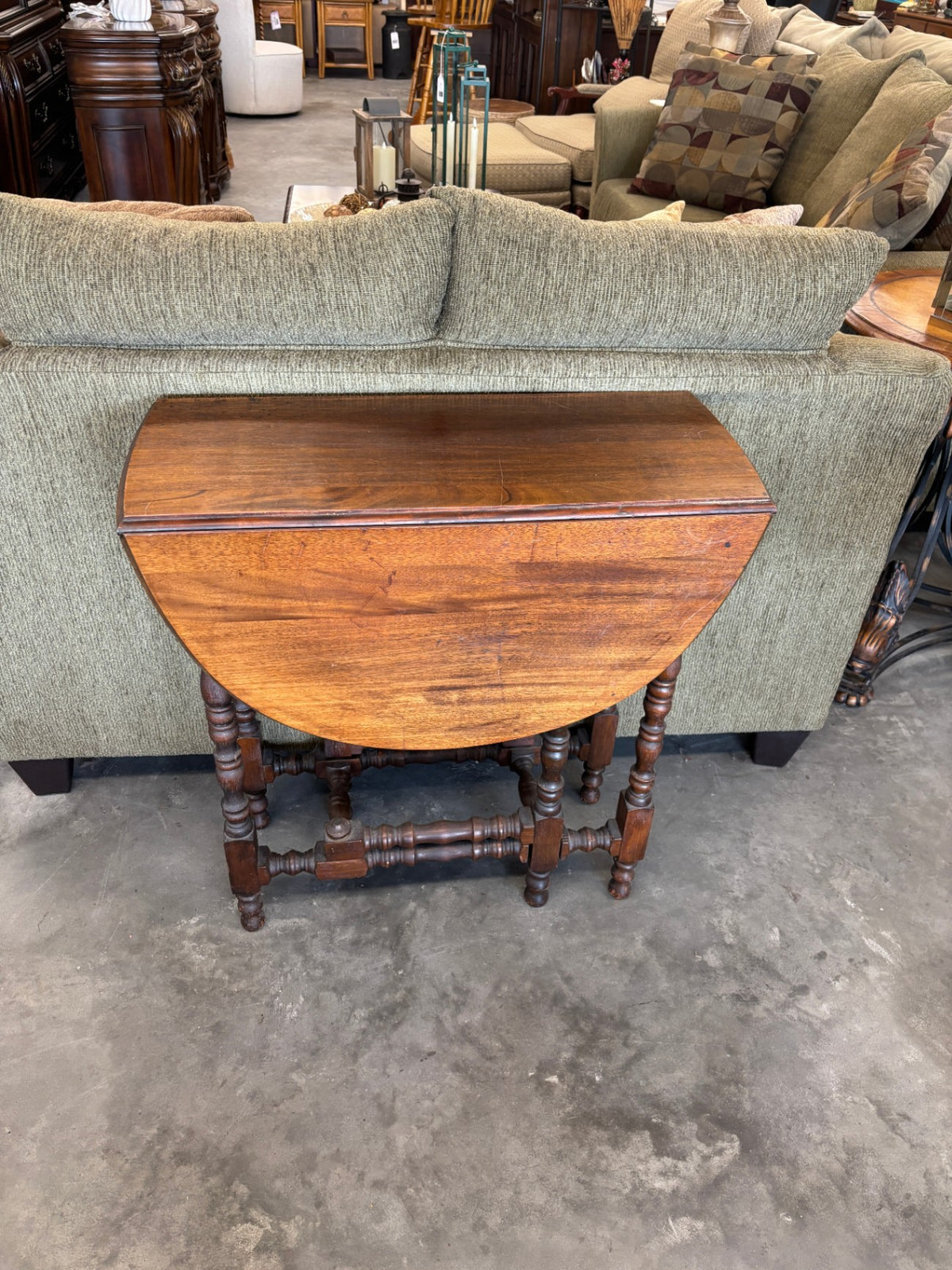 Drop Leaf Gateleg Table