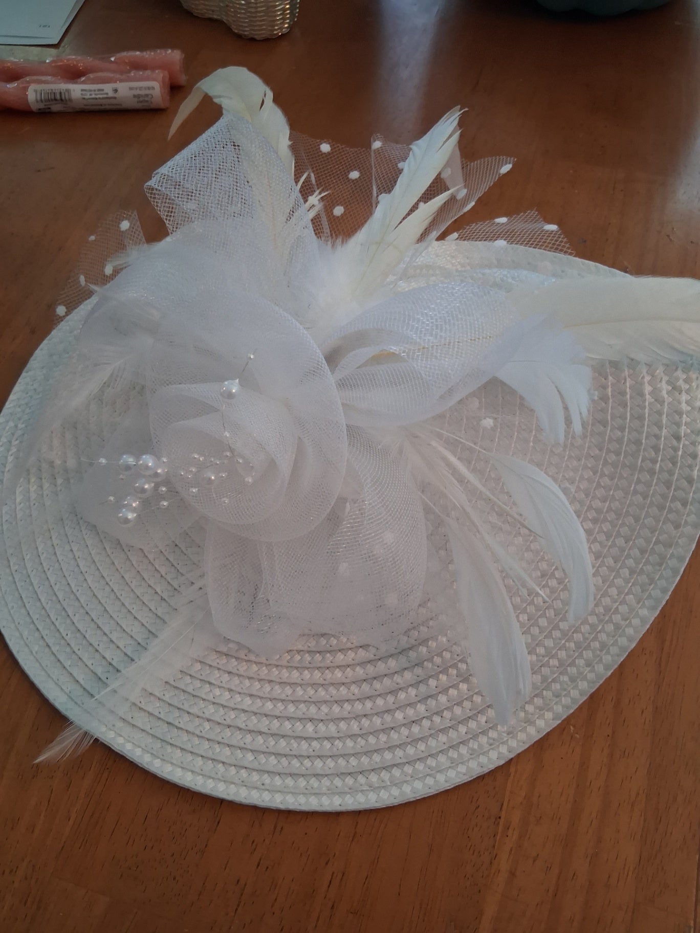 Fascinator white