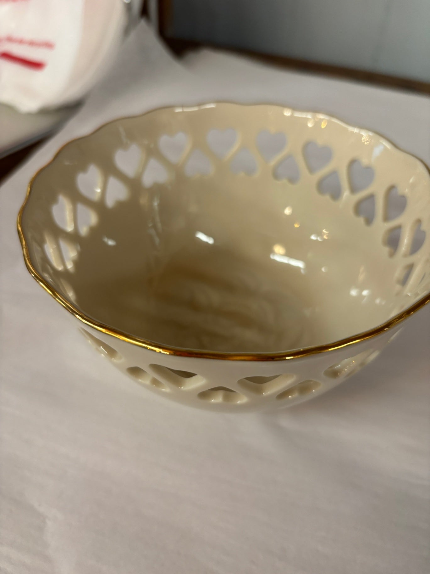 LENOX CHINA USA CUT OUT PIERCED HEART BOWL PORCELAIN CERAMIC EMBOSSED GOLD TRIM