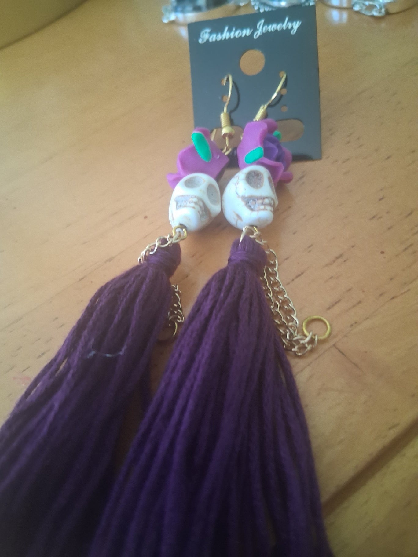 Earrings skull