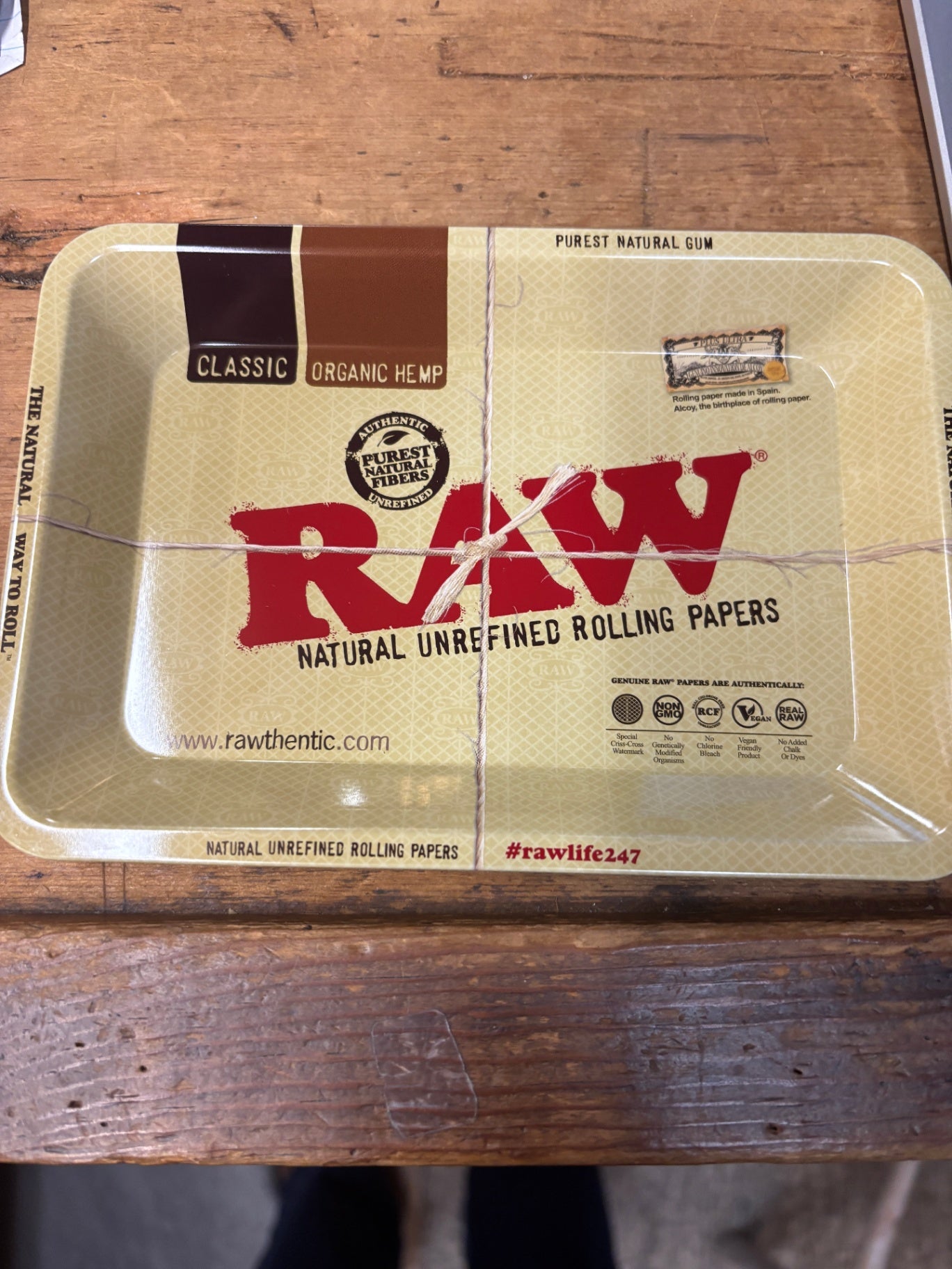 RAW Classic Rolling Tray | Size - Mini | Quality Metal and Curved Corners - No Creases