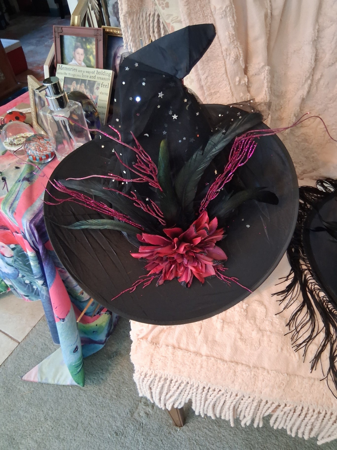 Witch hat burgundy dsc