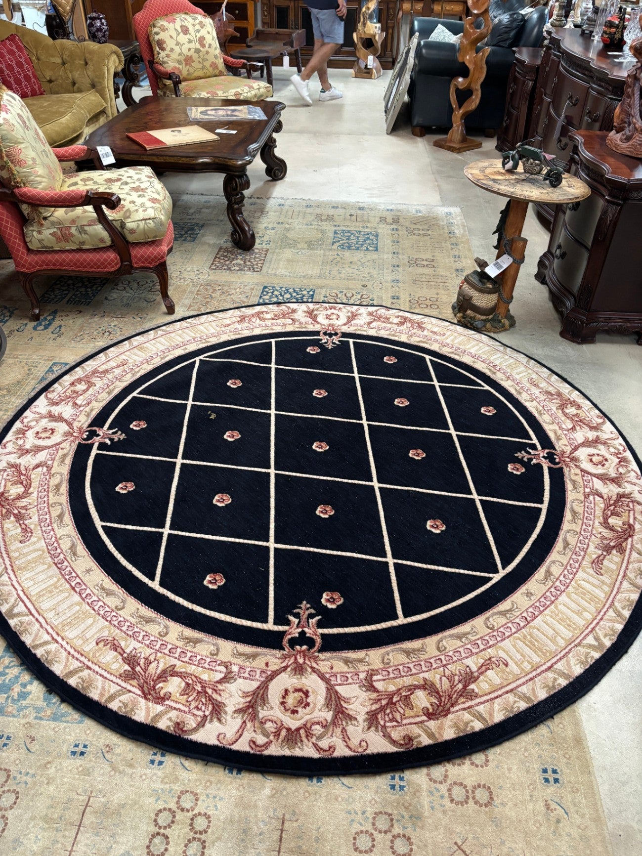 Nourison Ashton House Traditional Black Area Rug (Style: AS03) 7' Round
