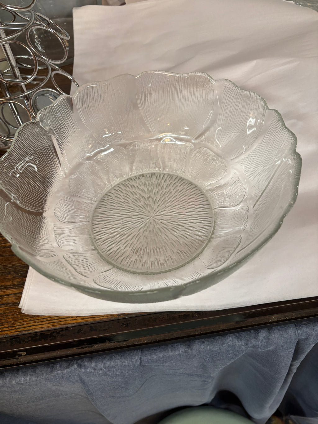 Clear glass serving bowl