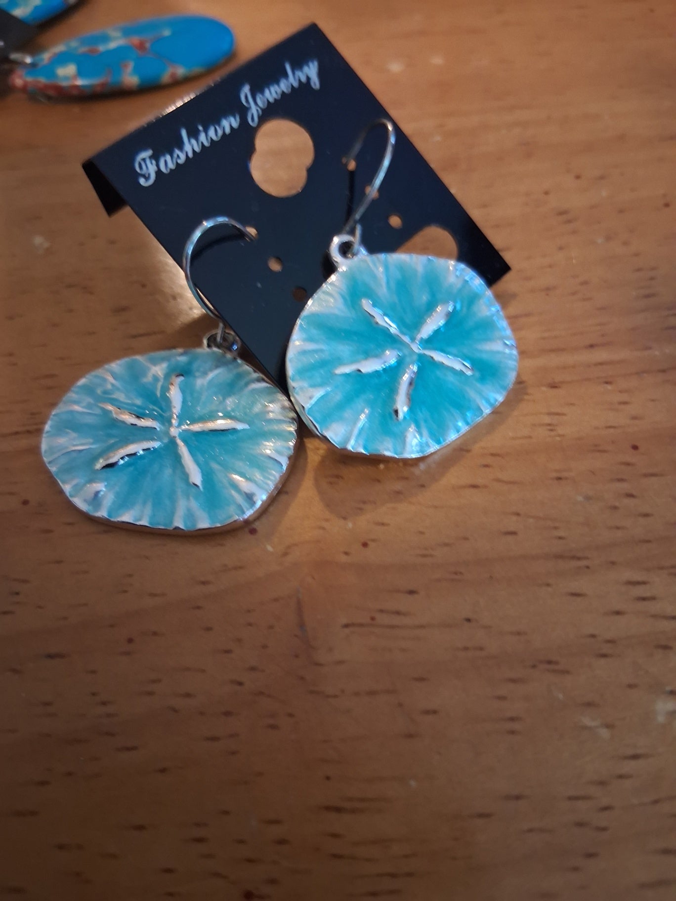 Earrings sandollar teal dsc