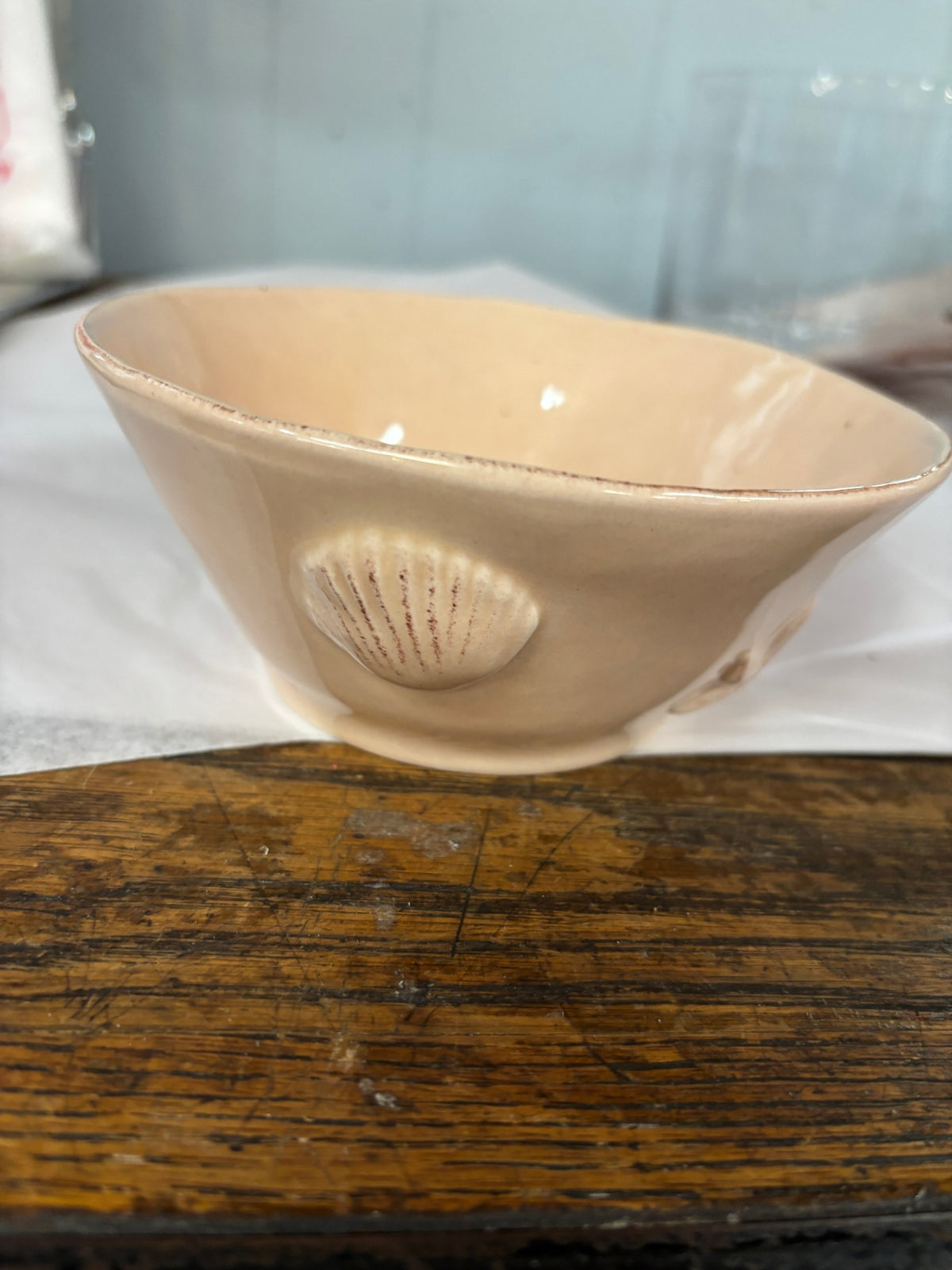  Ceramic Bowl Featuring an Embossed Scallop Shell Accent 