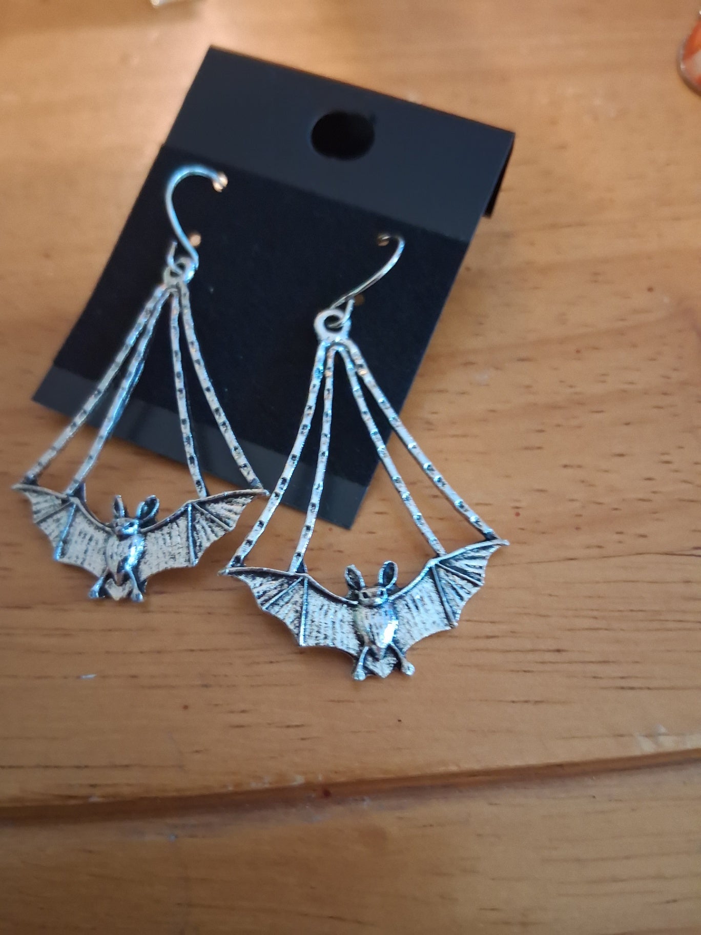 Earrings bat dsc