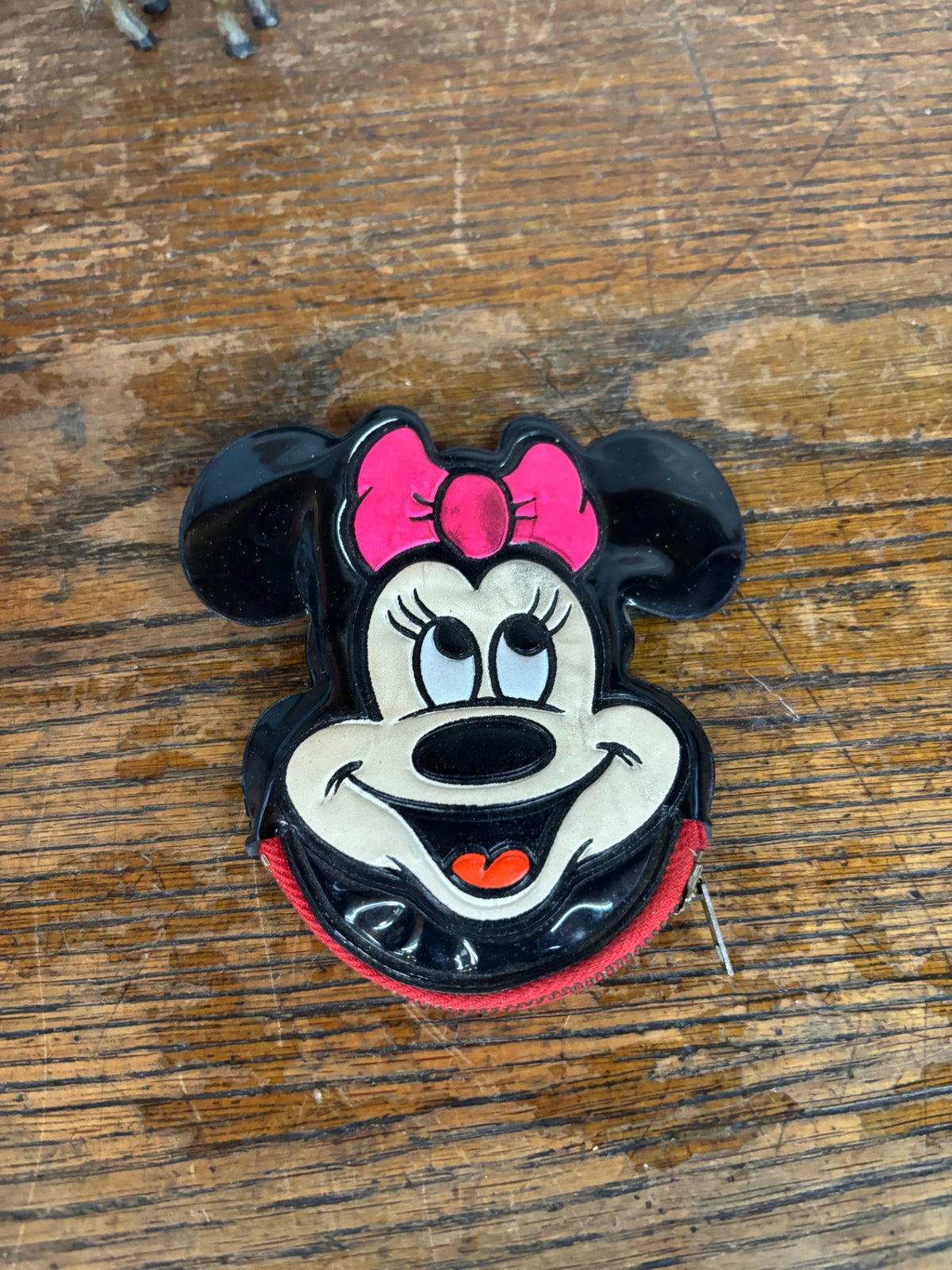 Vintage Disney Minnie Mouse Character Coin Purse – Black Vinyl with Red Zipper