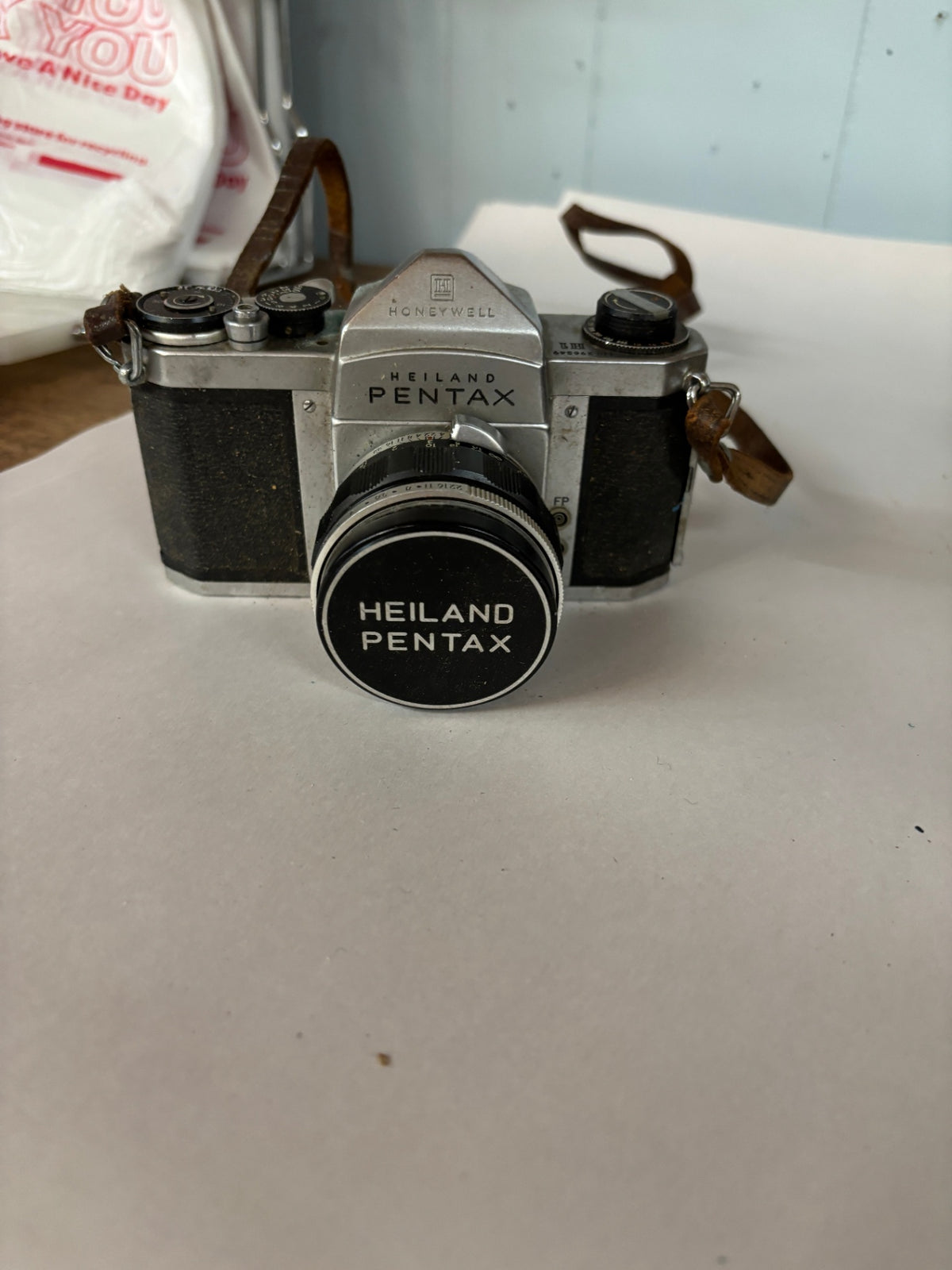 Vintage Honeywell Heiland Pentax 35mm SLR Film Camera with Lens & Original Cap – c. 1959–1960s