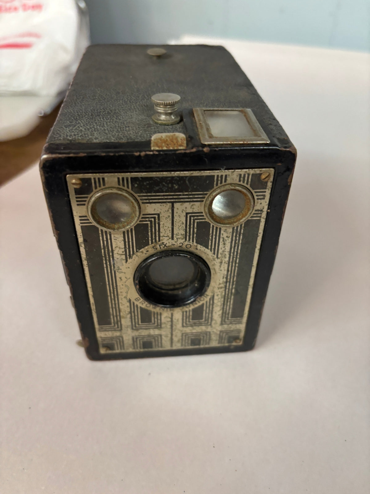 Vintage Kodak Six-20 Brownie Junior Art Deco Box Camera – 1930s