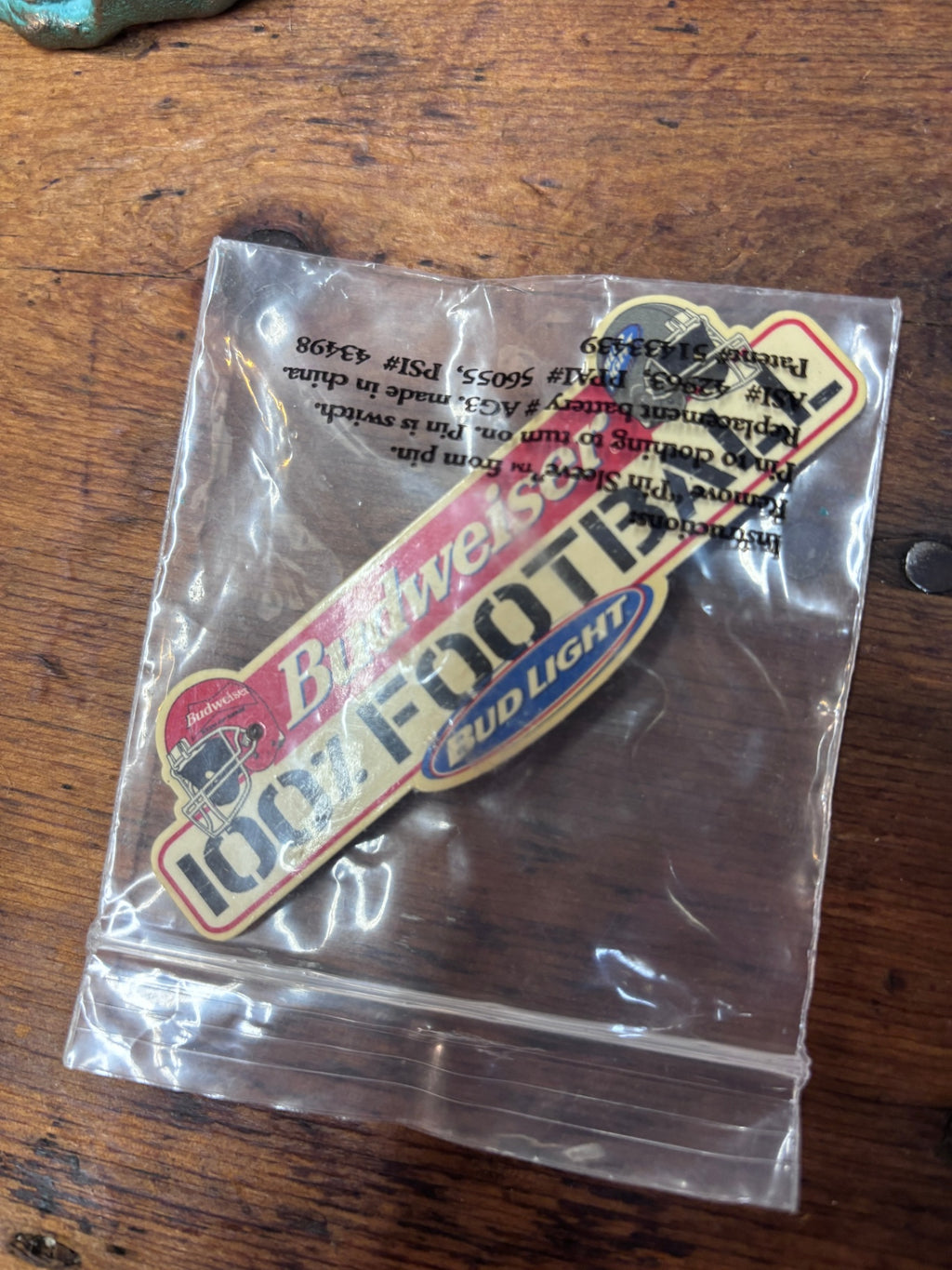  Vintage Budweiser Bud Bowl 2000 advertising lapel pin 