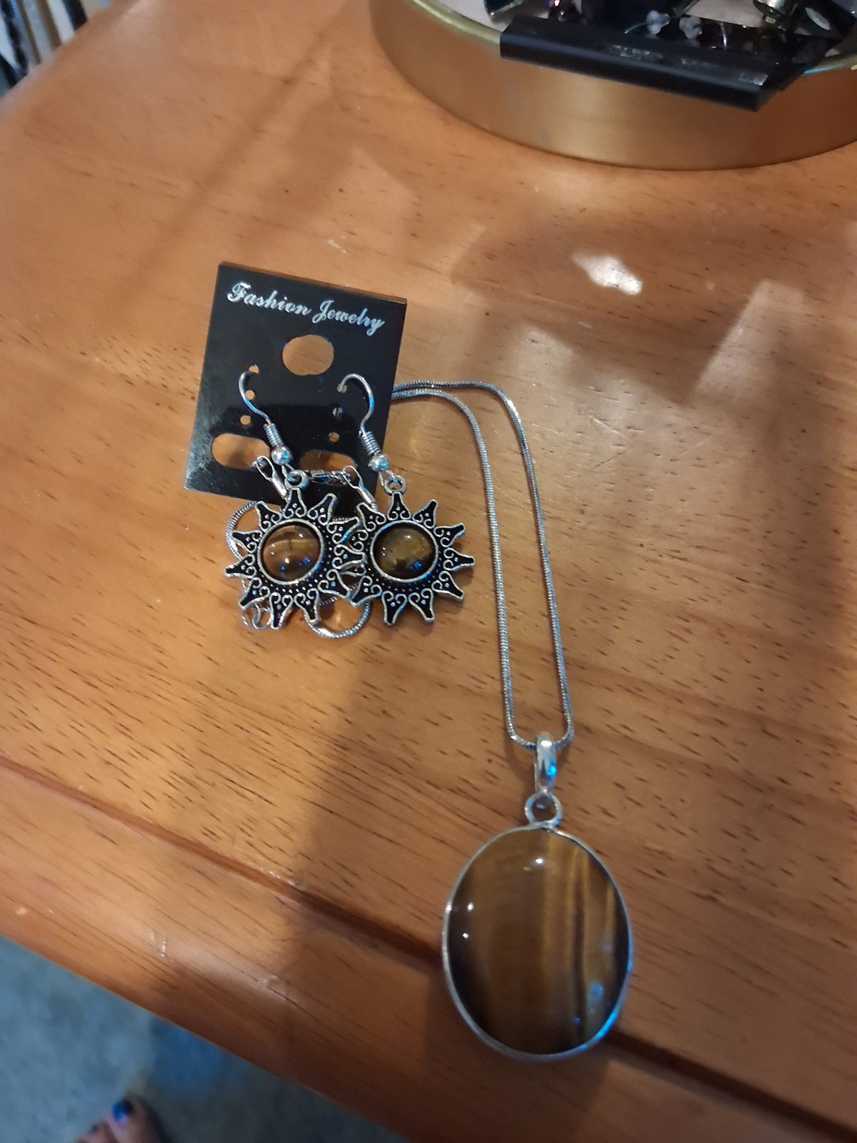 Necklace n earrings tigereye dsc