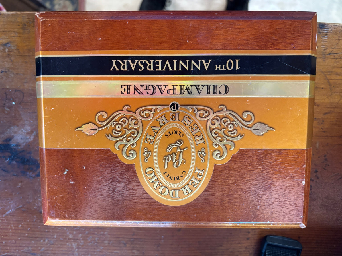 Perdomo Reserve 10th Anniversary Champagne cigar box