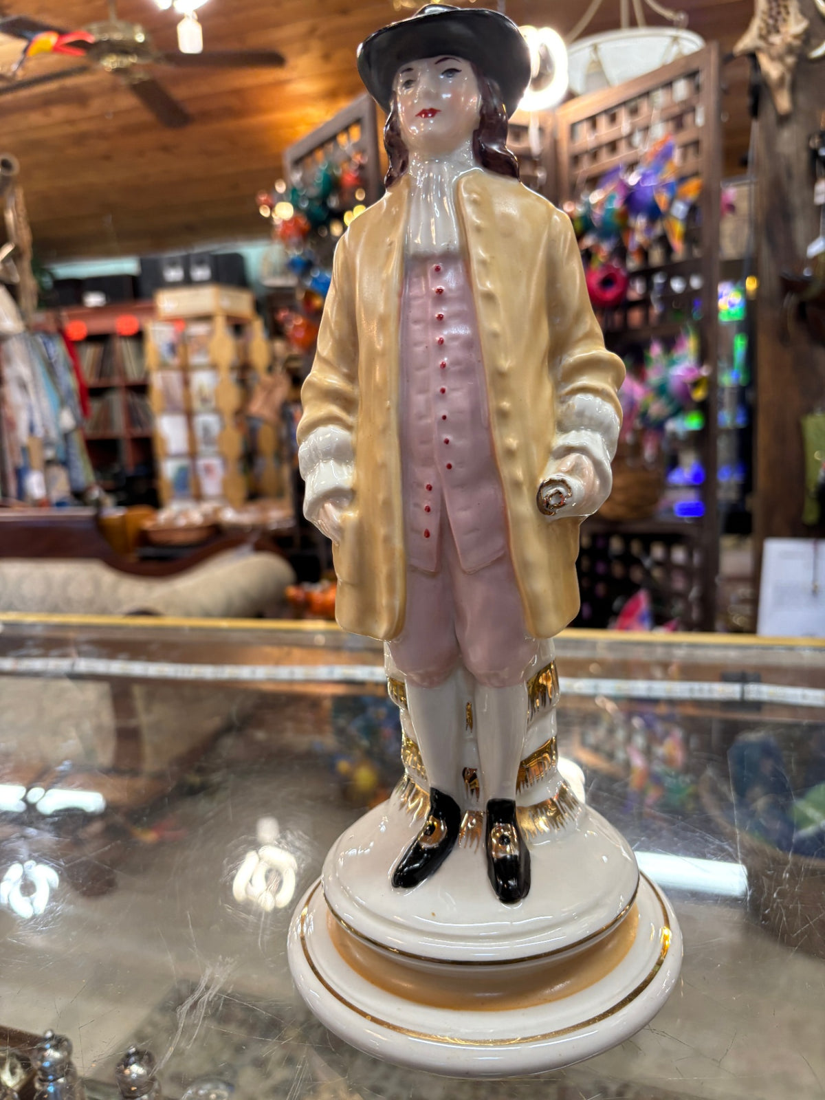 Vintage Pair Ceramic COLONIAL FIGURINE Figurines
