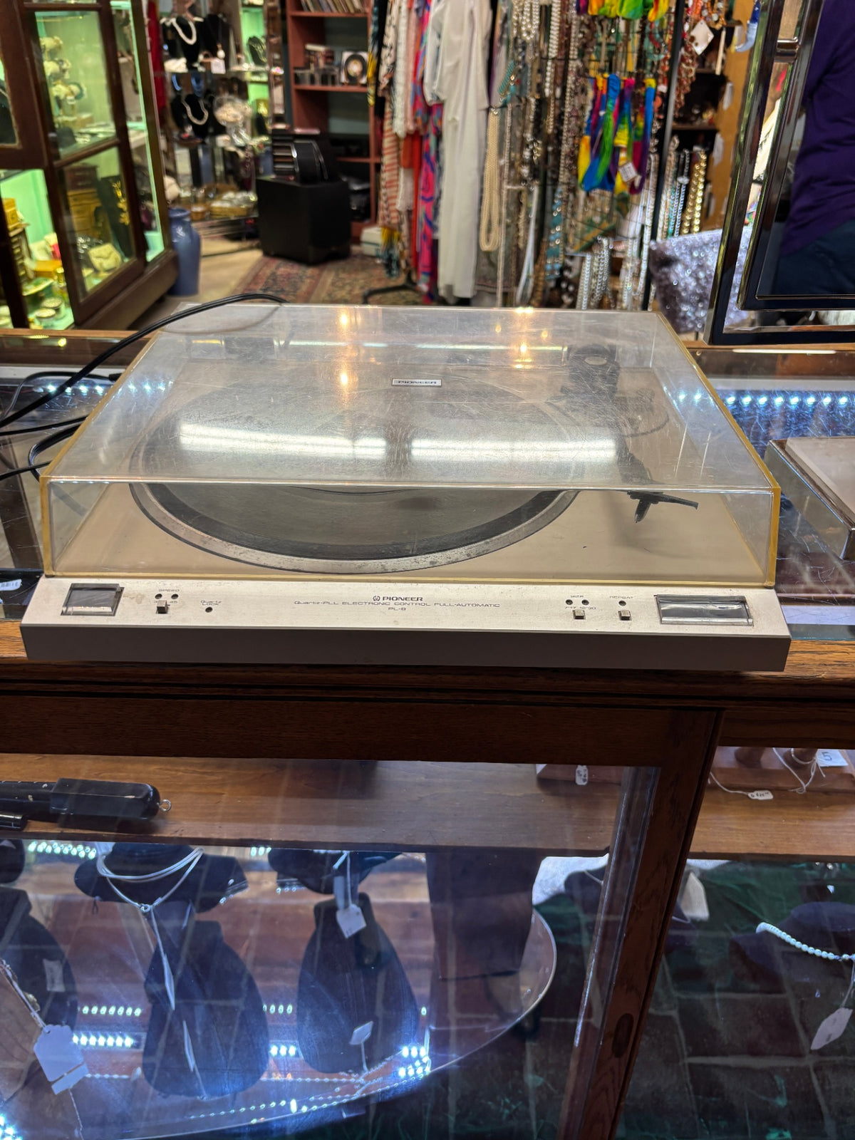 Vintage Pioneer PL-8 Quartz-PLL Full-Automatic Direct Drive Turntable – 1980s
