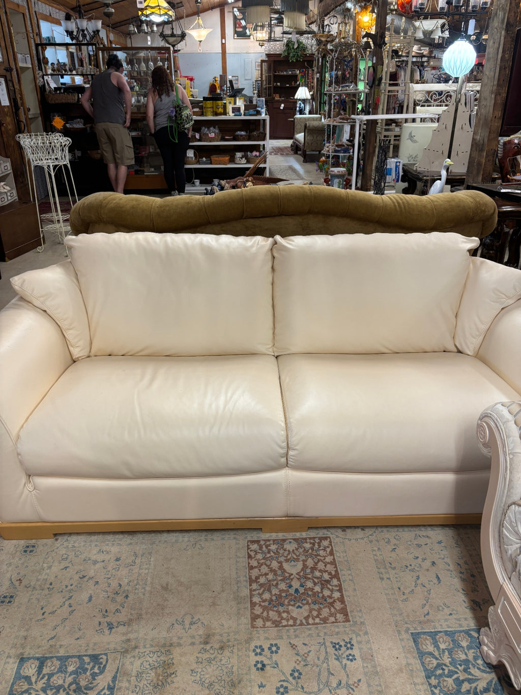Natuzzi Italian Cream Leather Loveseat / Two-Seat Sofa – Contemporary Modern