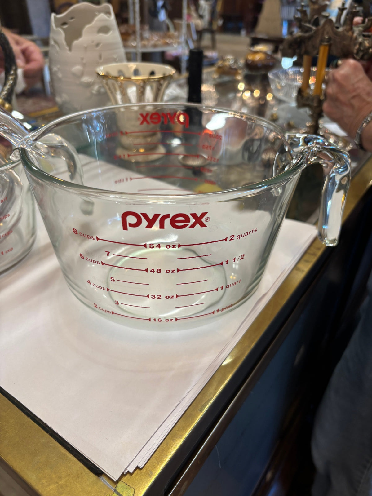 Vintage PYREX 8-Cup 1-Quart 1 Litre Red Lettering Glass Measuring Cup U
