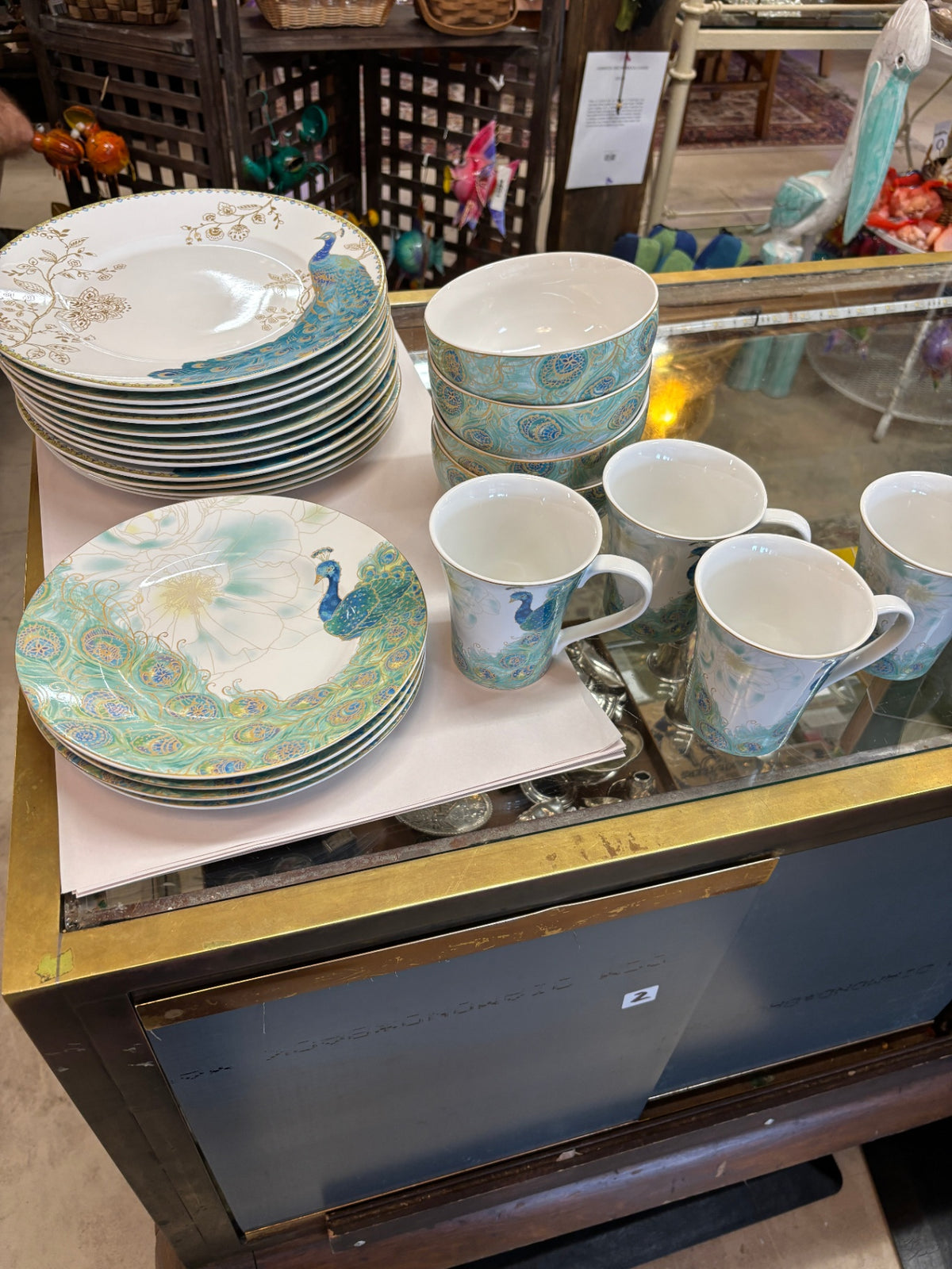 222 Fifth Peacock Garden 16+-Piece Blue Porcelain Dinnerware Set