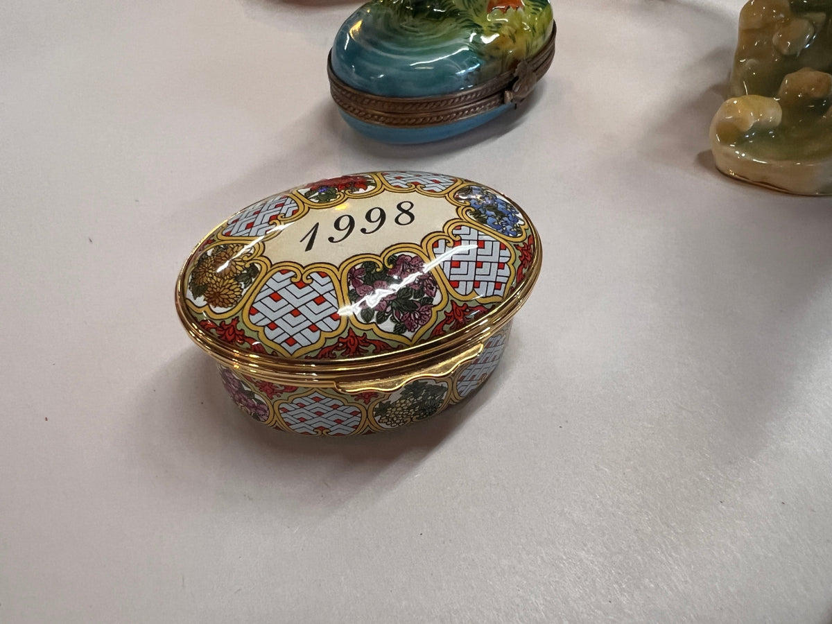1998 Floral Enamel Keepsake Box